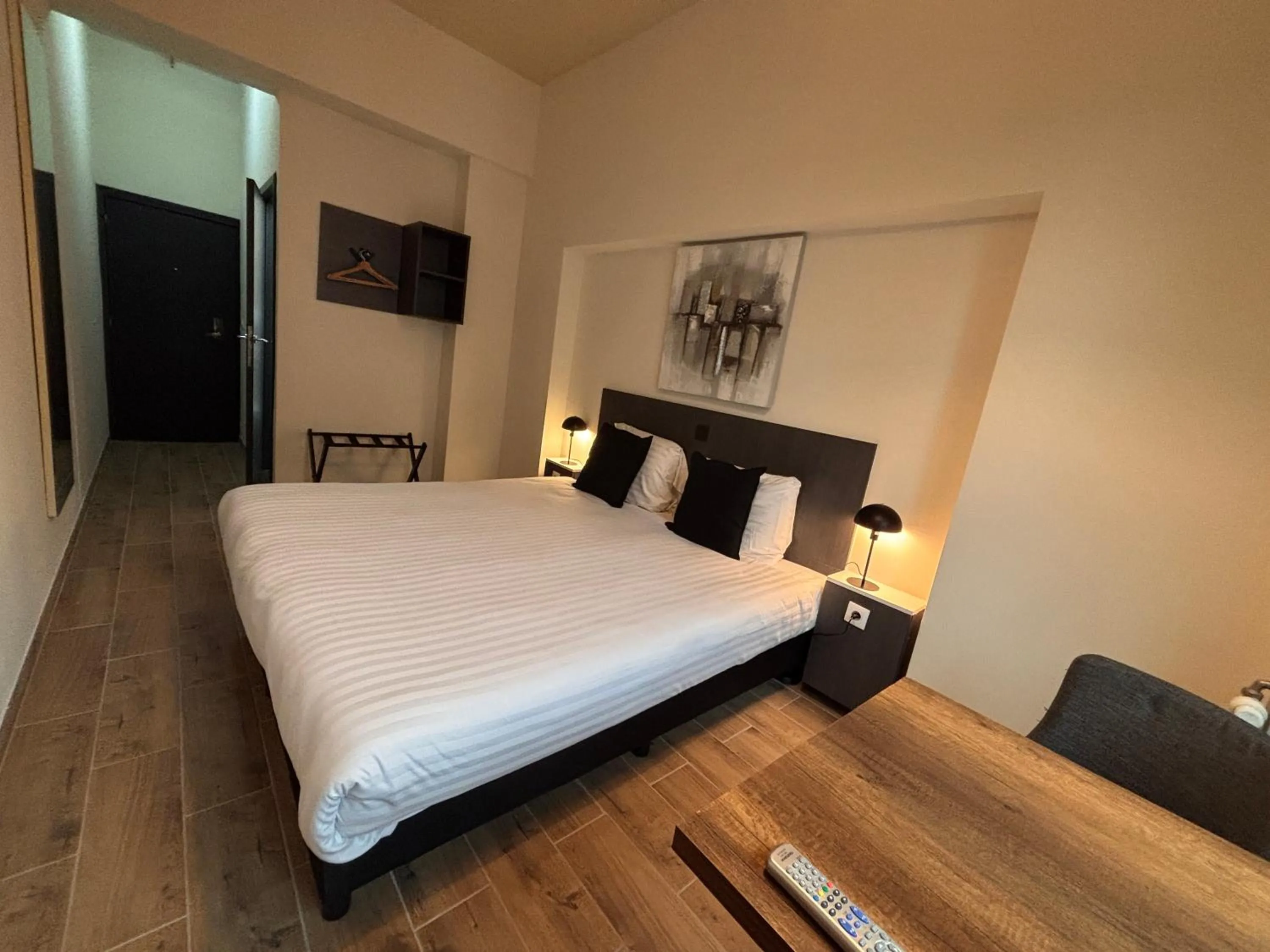 Property building, Bed in Hotel Aviation