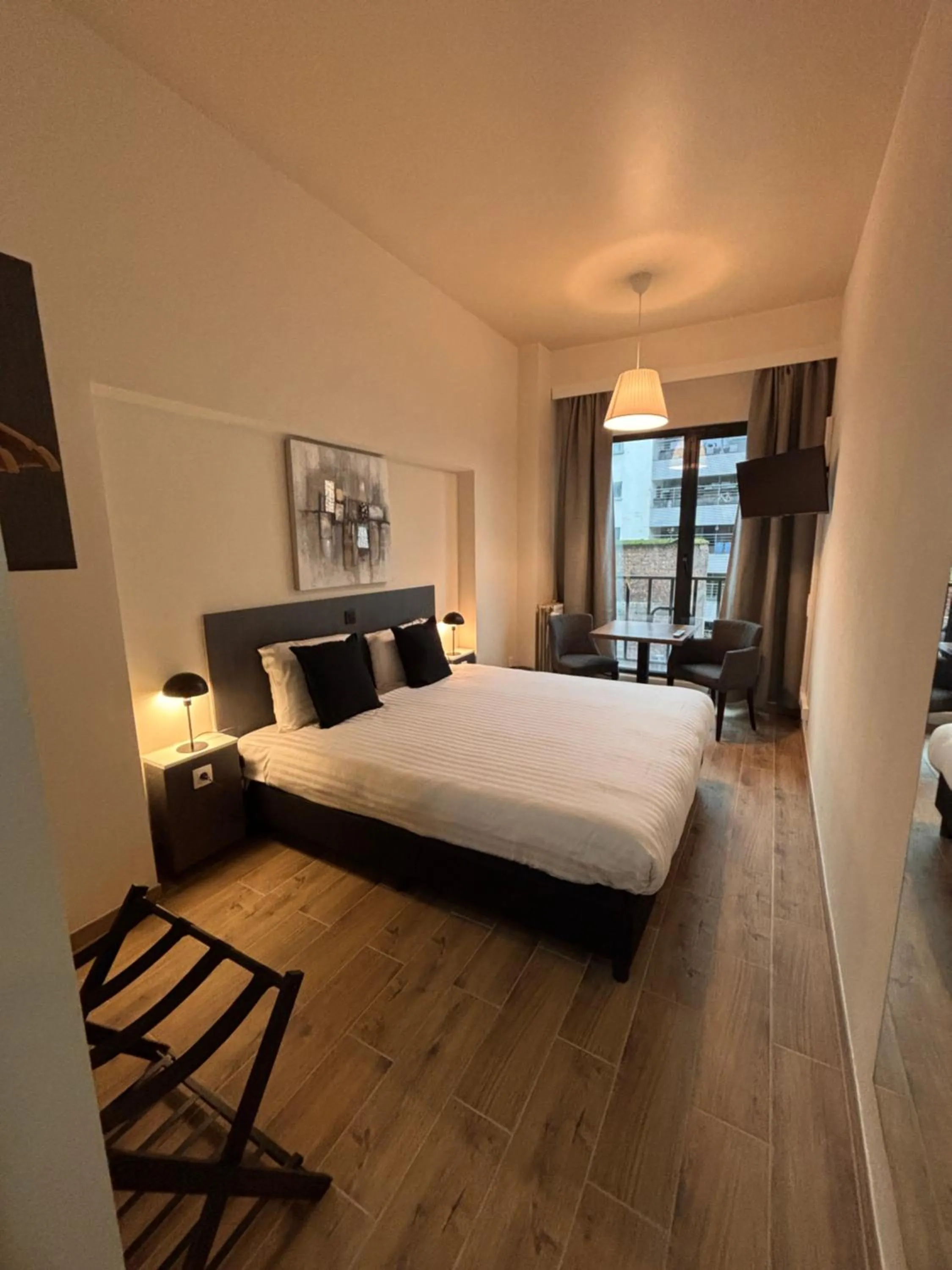 Property building, Bed in Hotel Aviation