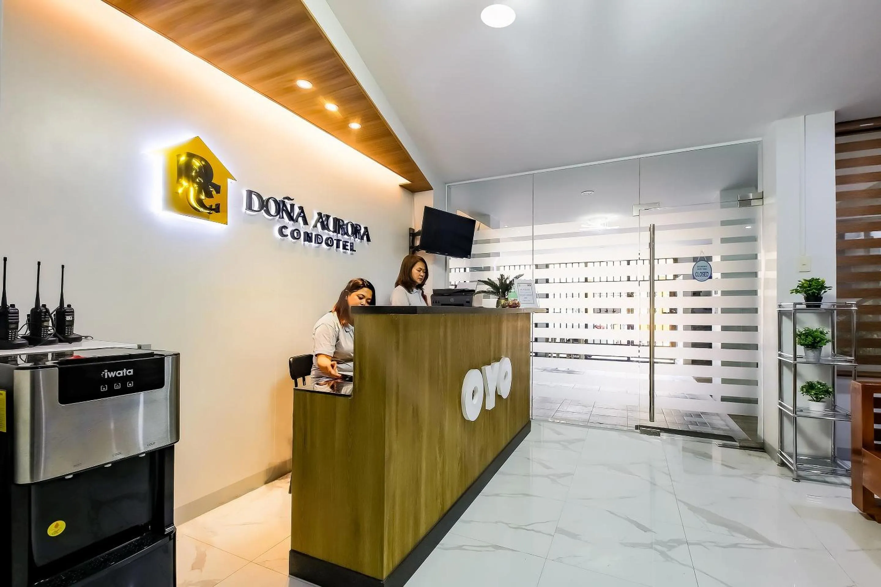 Lobby or reception in OYO 848 Dona Aurora Condotel