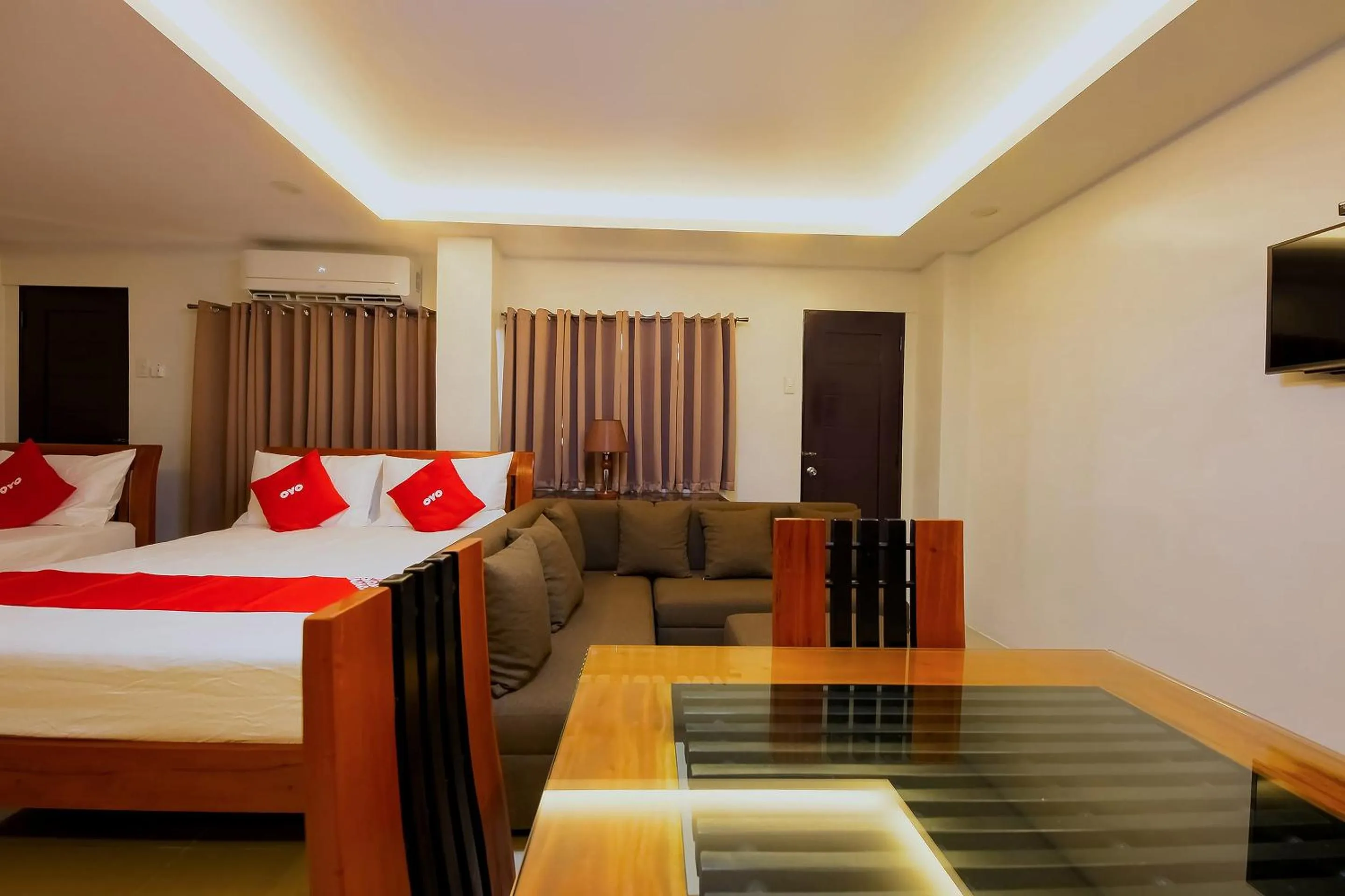 Bedroom in OYO 848 Dona Aurora Condotel