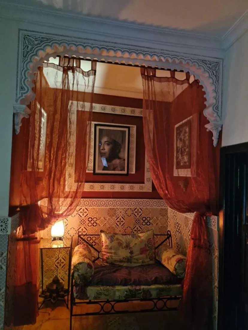 Property building, Bed in Riad De La Semaine