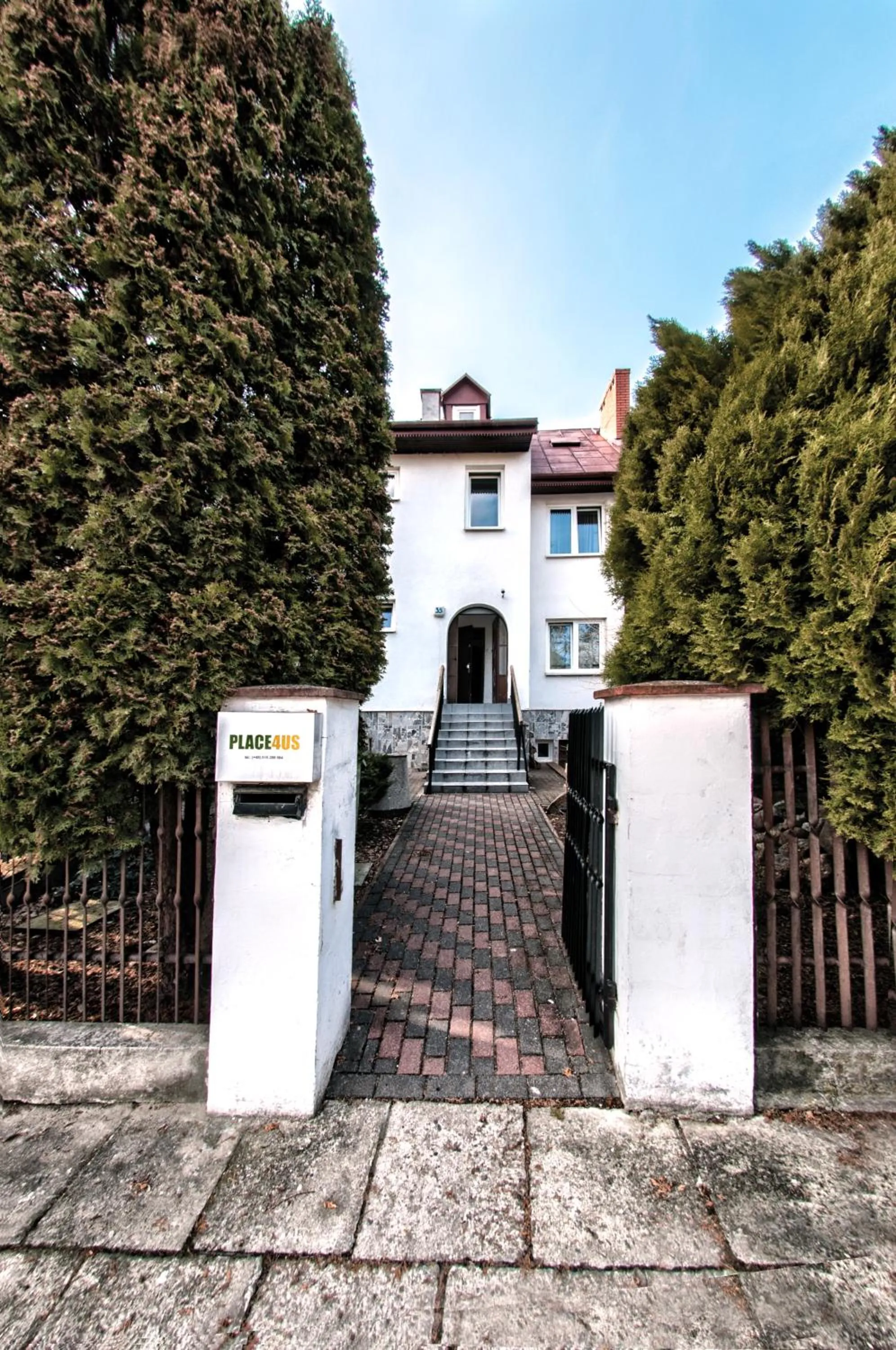 Property building in Place4Us