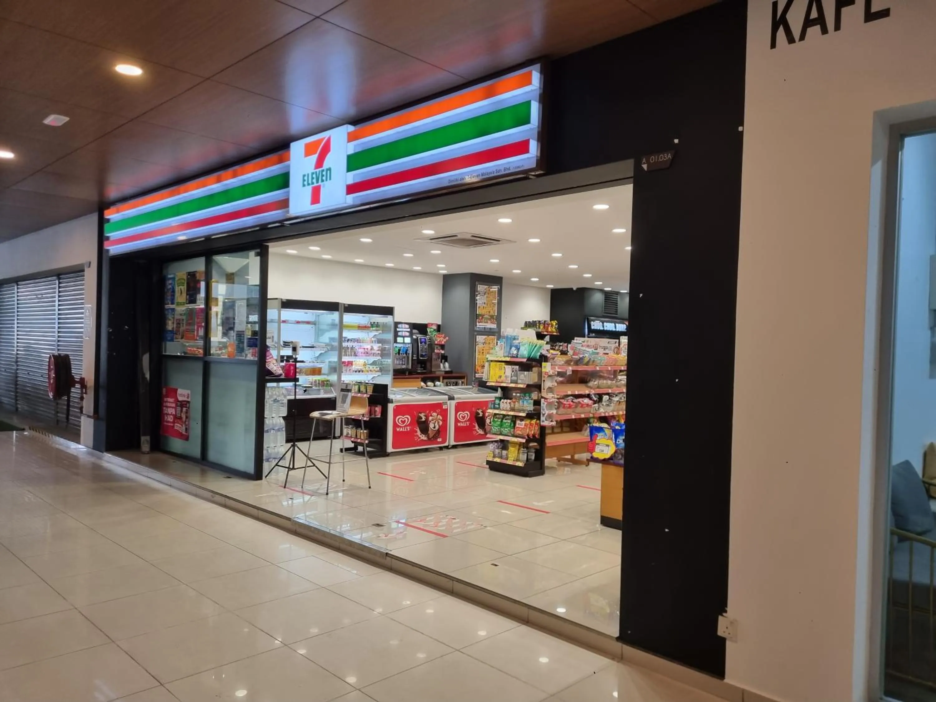 On-site shops in FREE Parking Revo Aurora I 2Bedroom l 5pax I Pavilion2