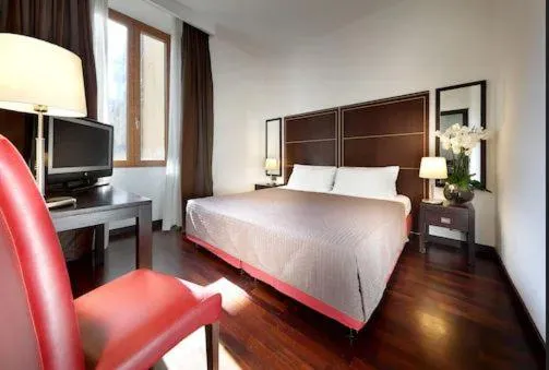 Bedroom, Bed in Exe International Palace