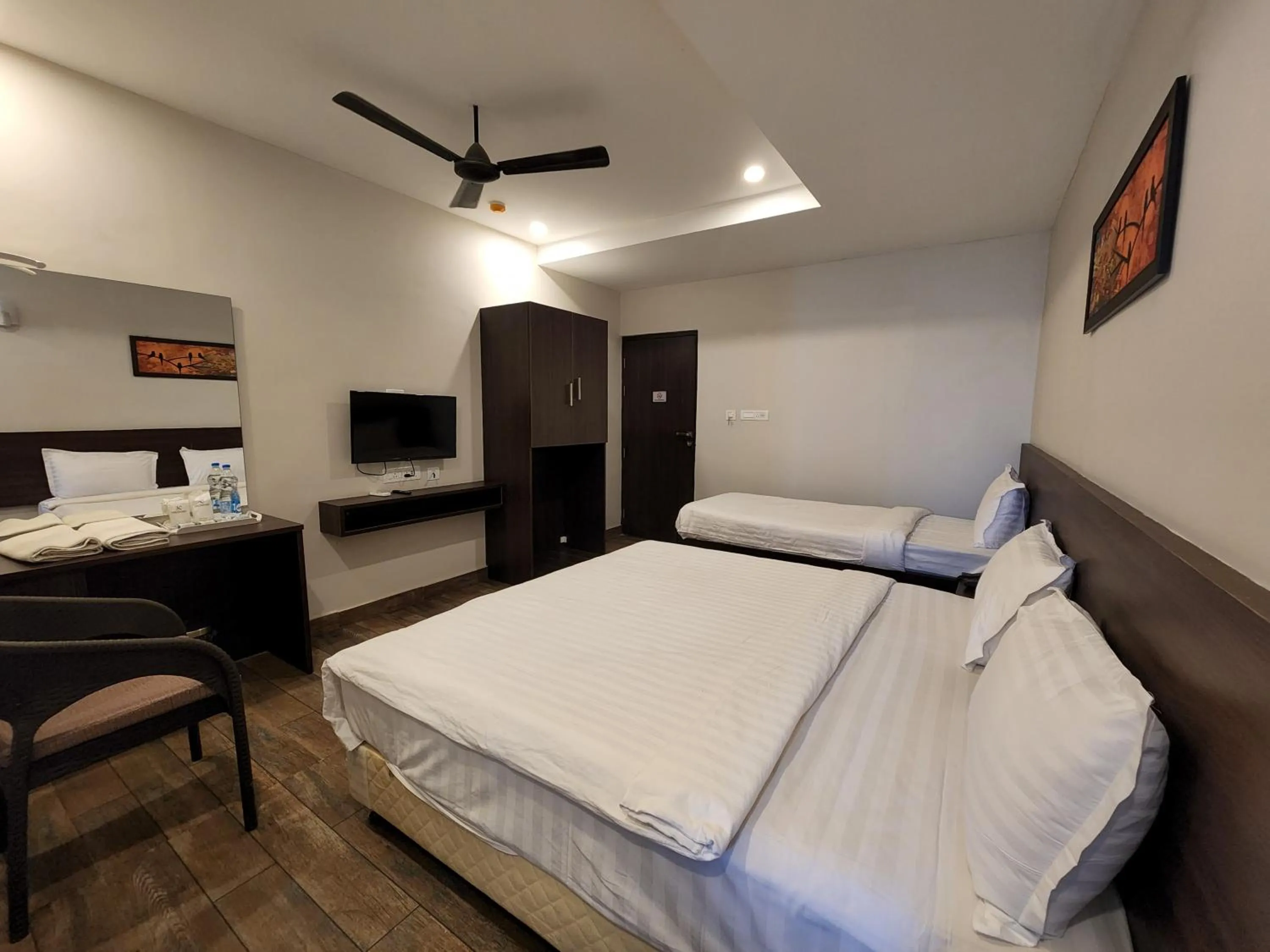 TV and multimedia, Bed in HOTEL PARK KRISHNA