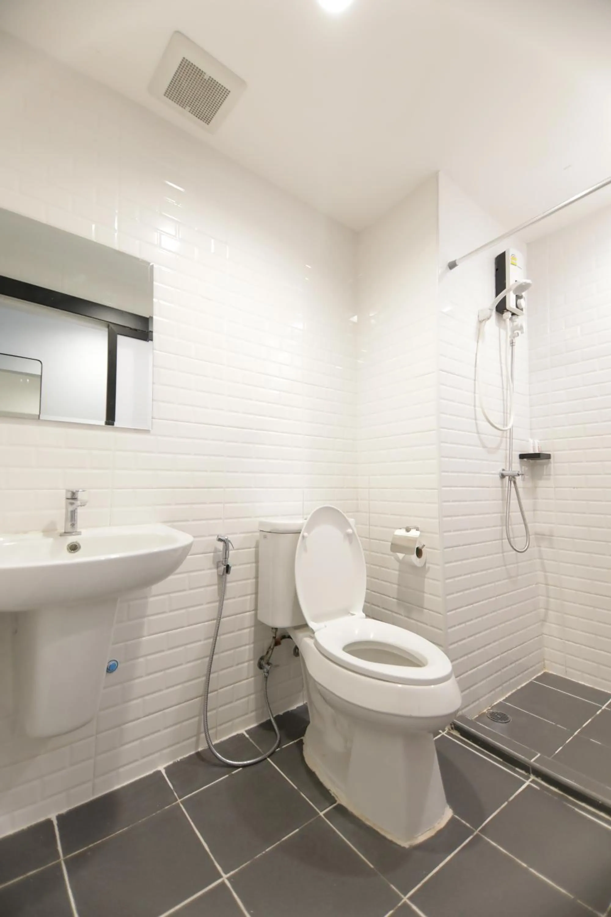 Toilet in WiRE BANGKOK PRAKHANONG