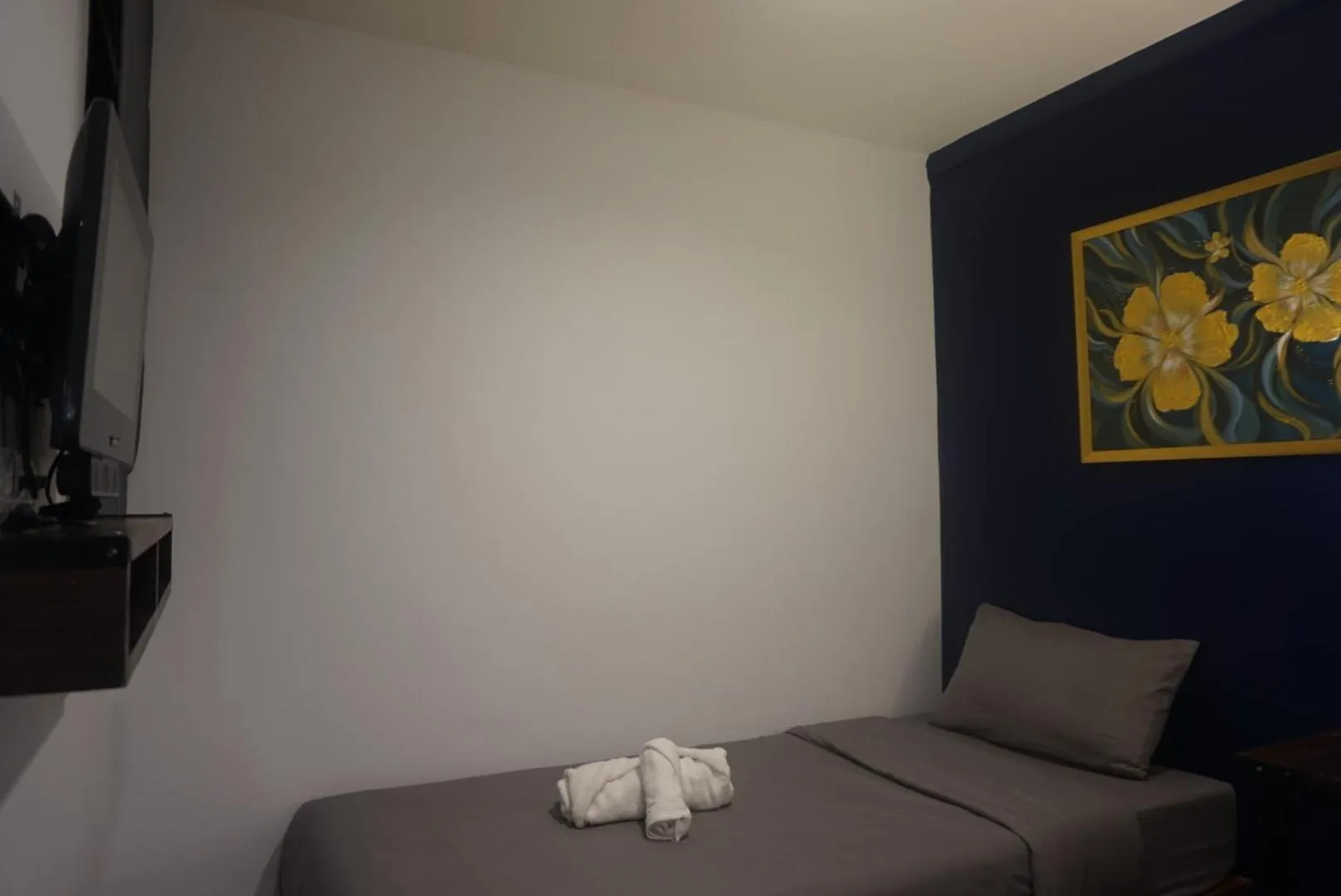 Bed in WiRE BANGKOK PRAKHANONG