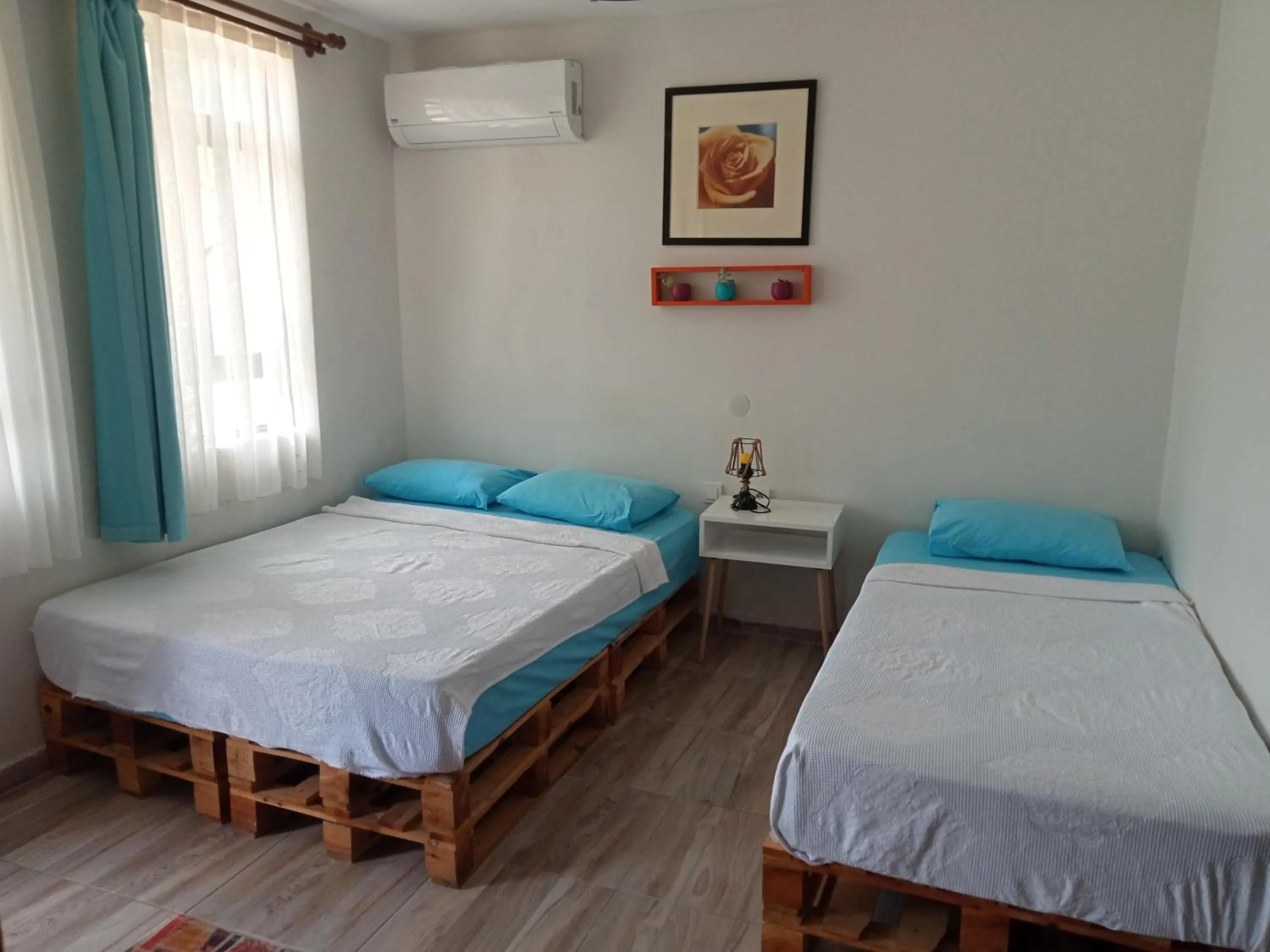 Bed in TUTHALİYA HOTEL