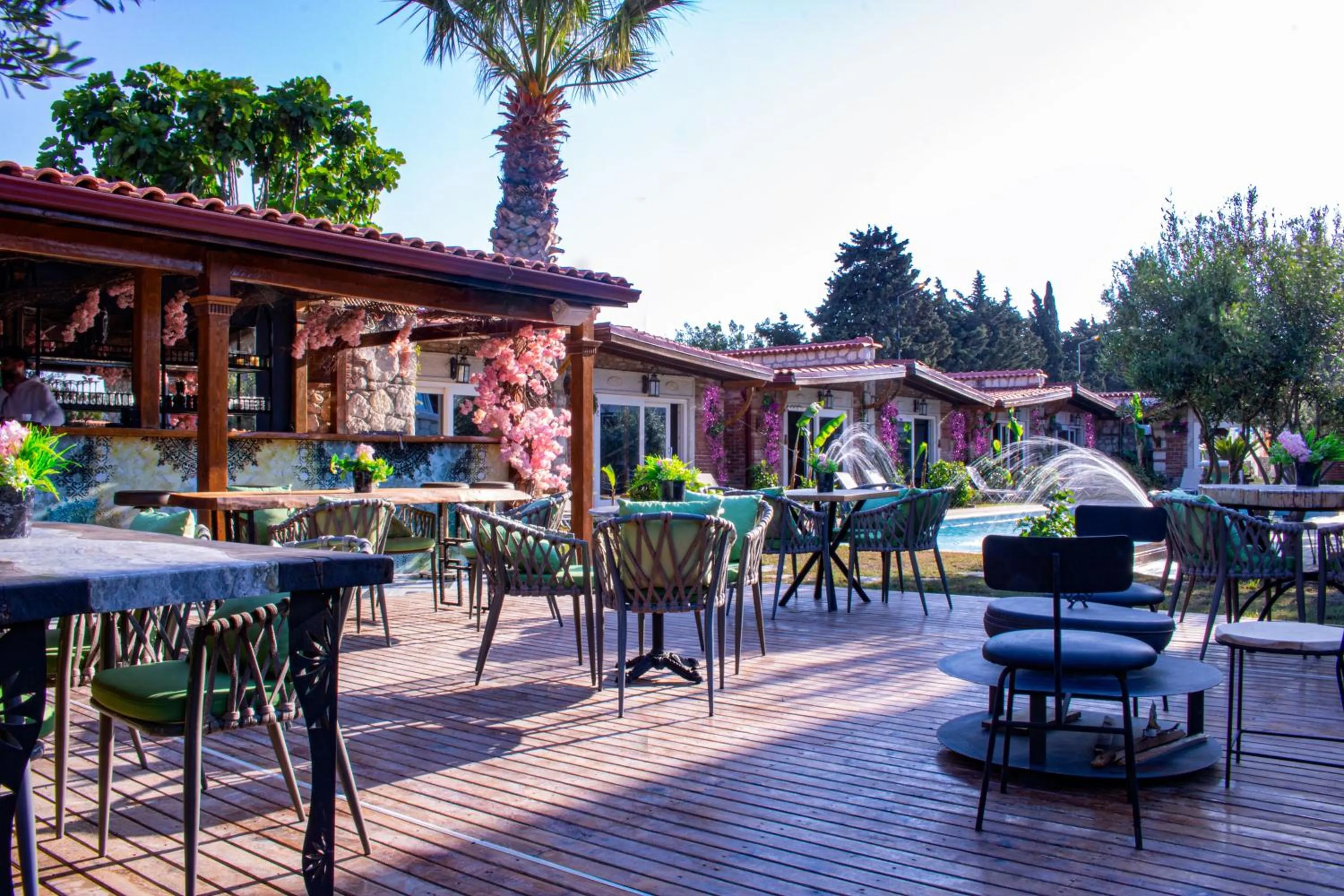 Restaurant/places to eat in Etiz Hotels Alaçatı