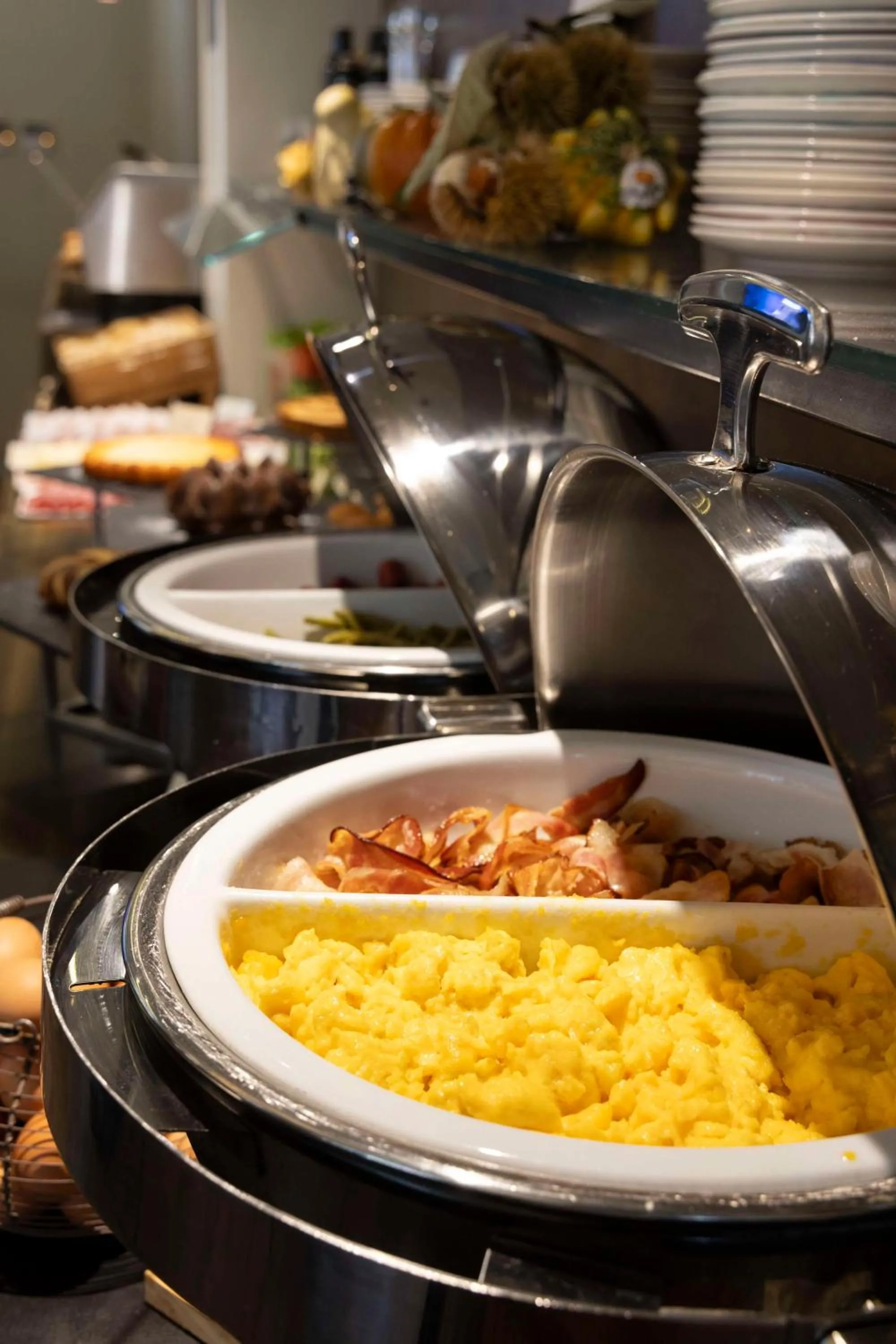 Food and drinks in Best Western Madison Hotel