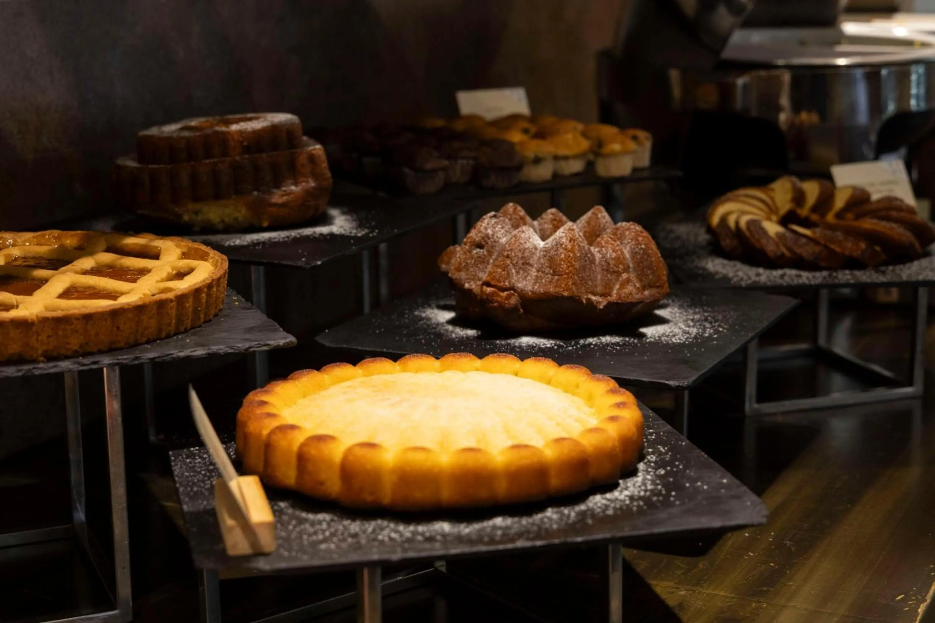 Food and drinks in Best Western Madison Hotel