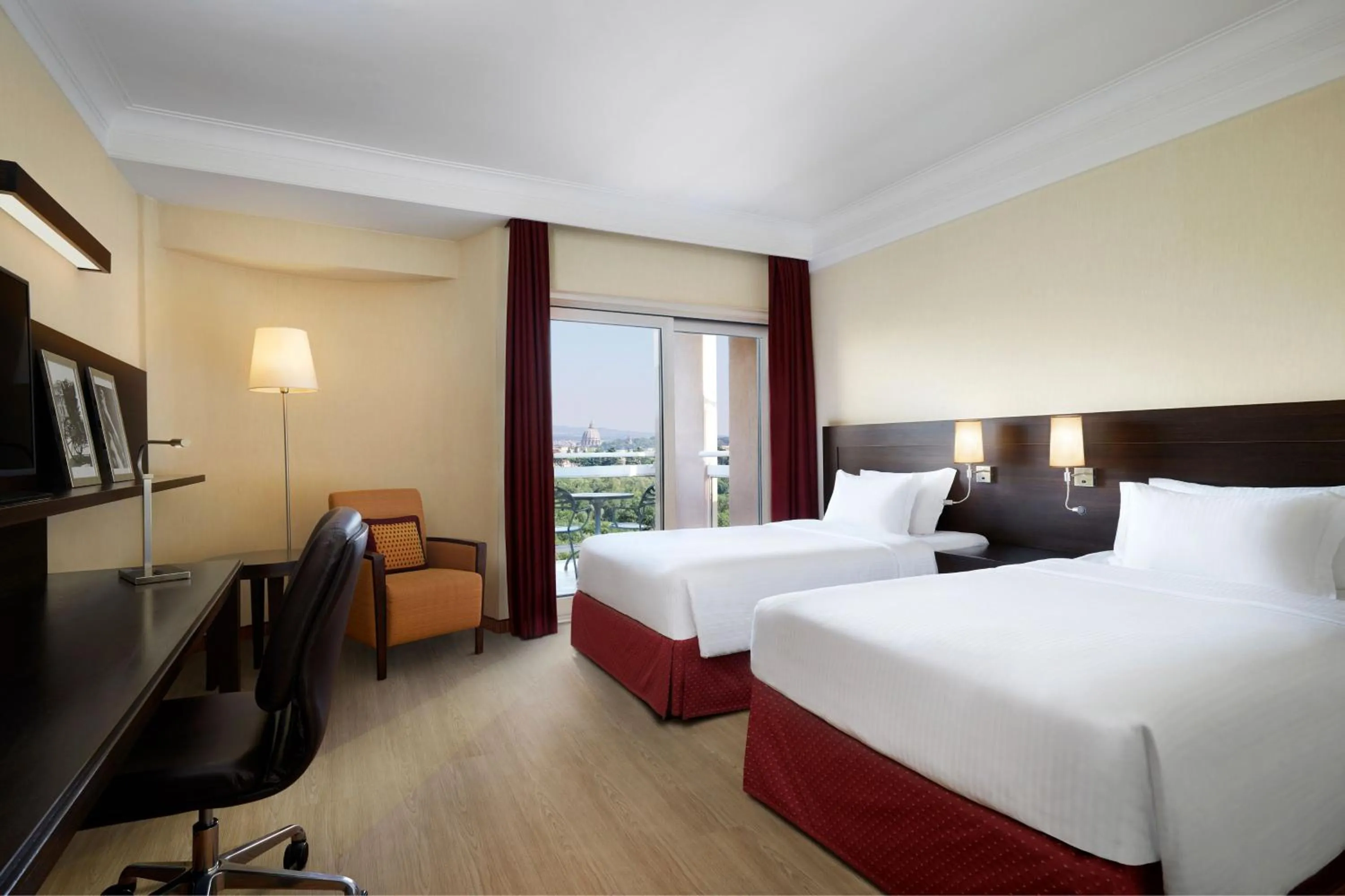 Bedroom, Bed in Courtyard by Marriott Rome Central Park