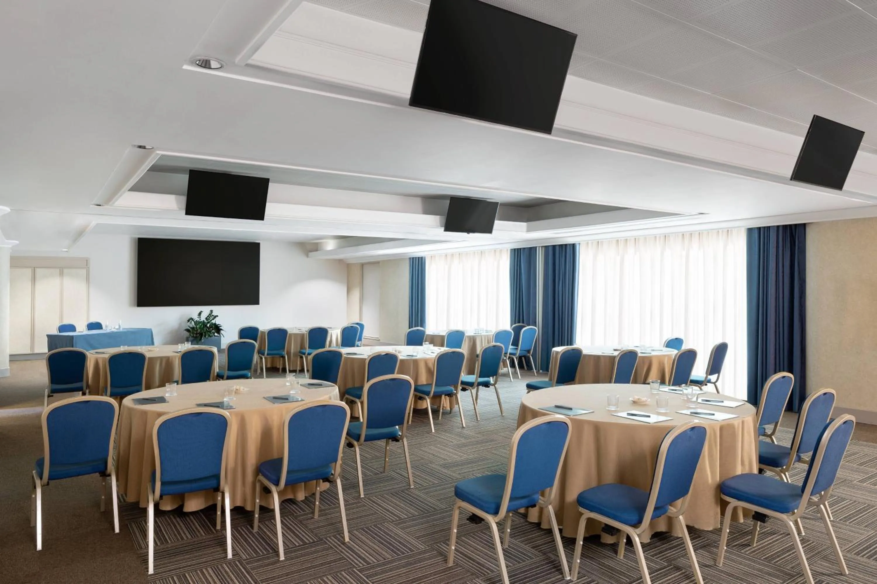 Meeting/conference room in Courtyard by Marriott Rome Central Park