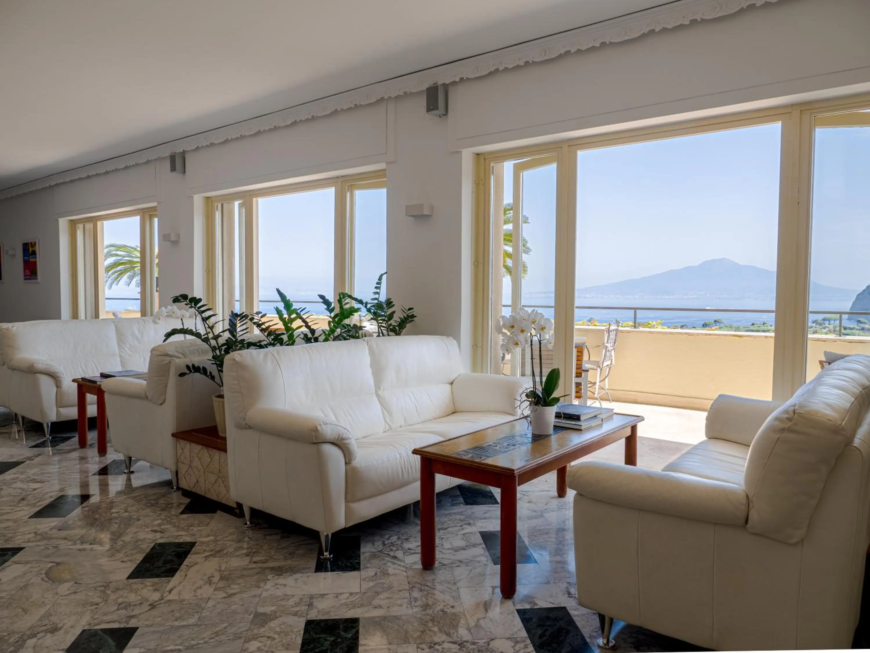 Seating area in Hotel Cristina