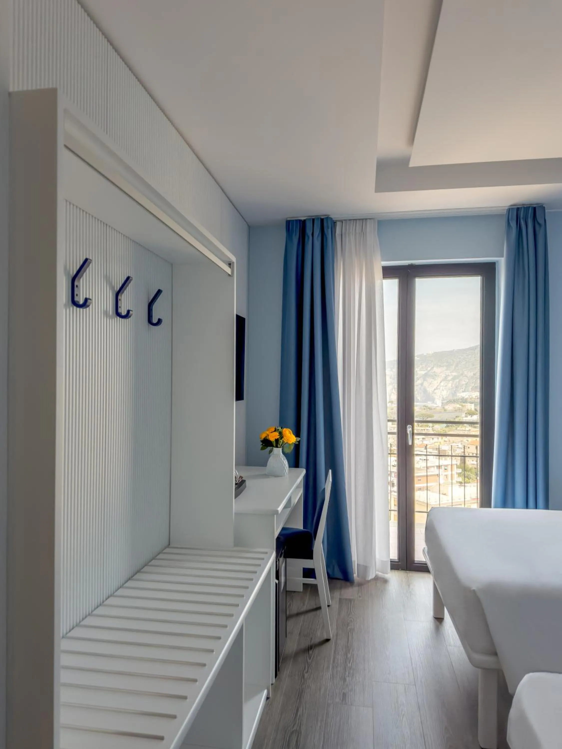 Bedroom, Bed in Hotel Cristina