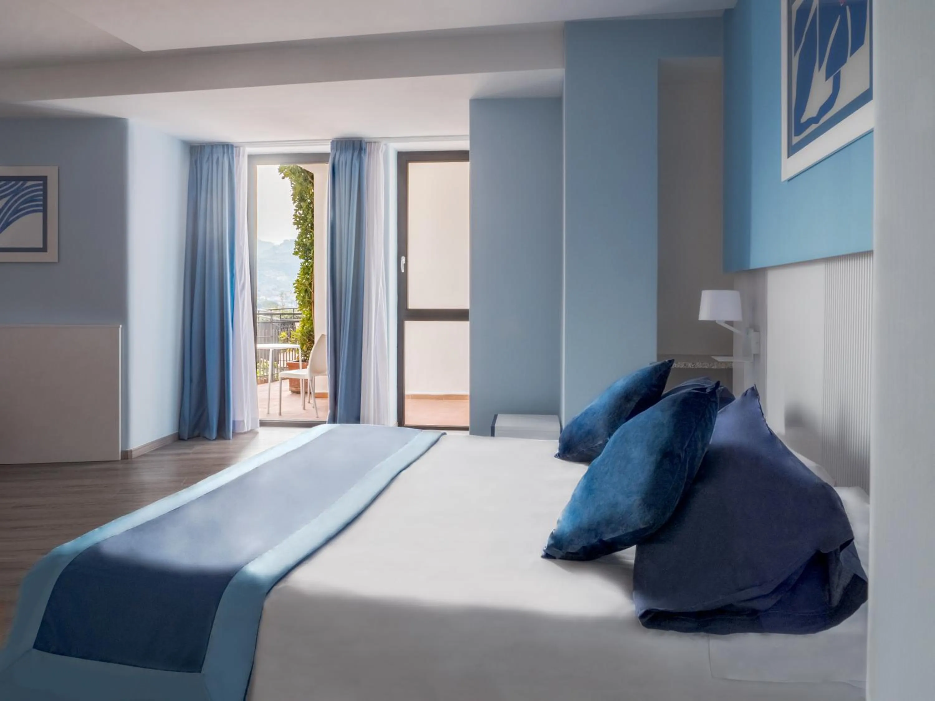 Bedroom, Bed in Hotel Cristina