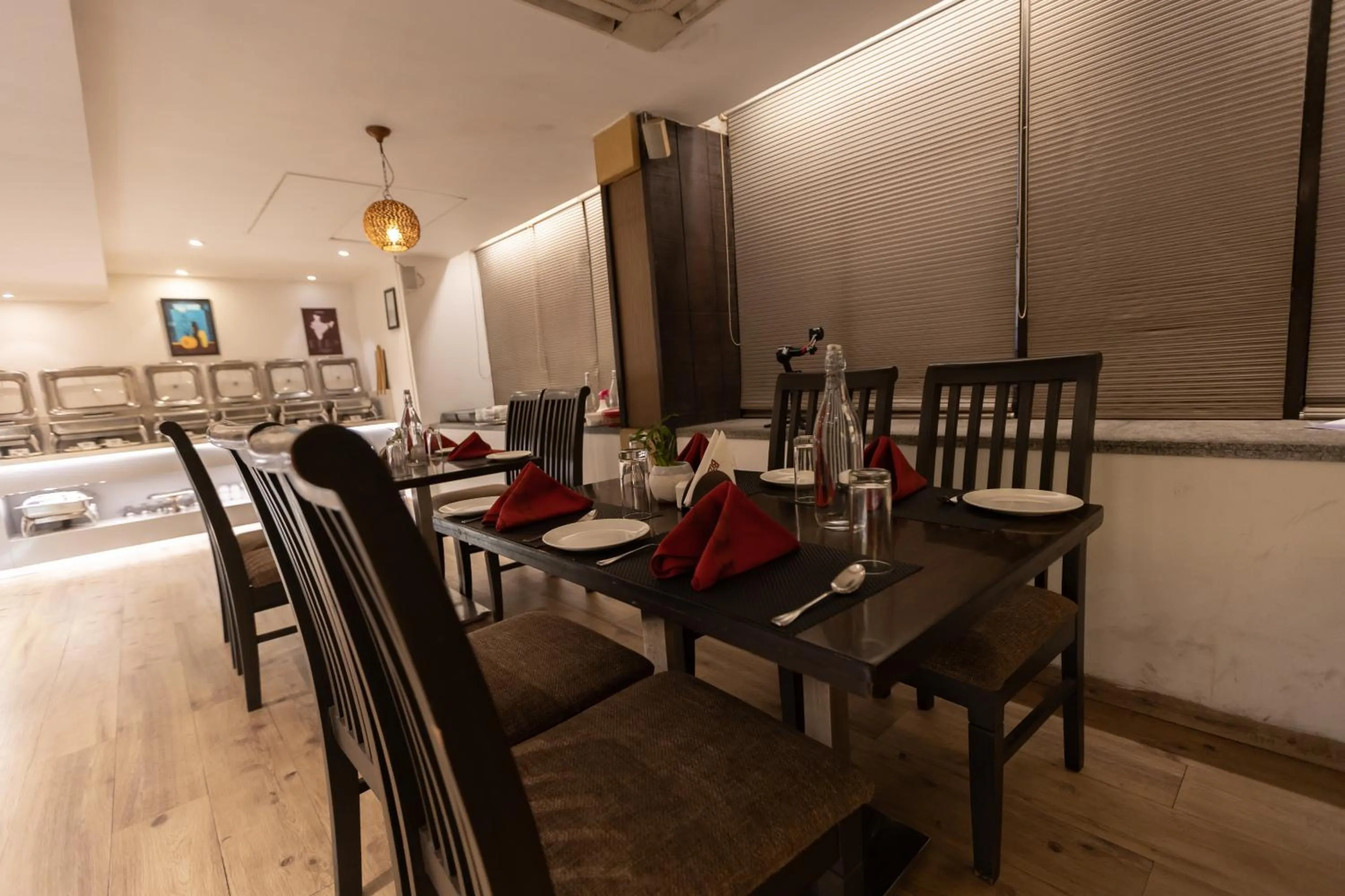 Pride Biznotel Alkapuri Near Vadodara Airport