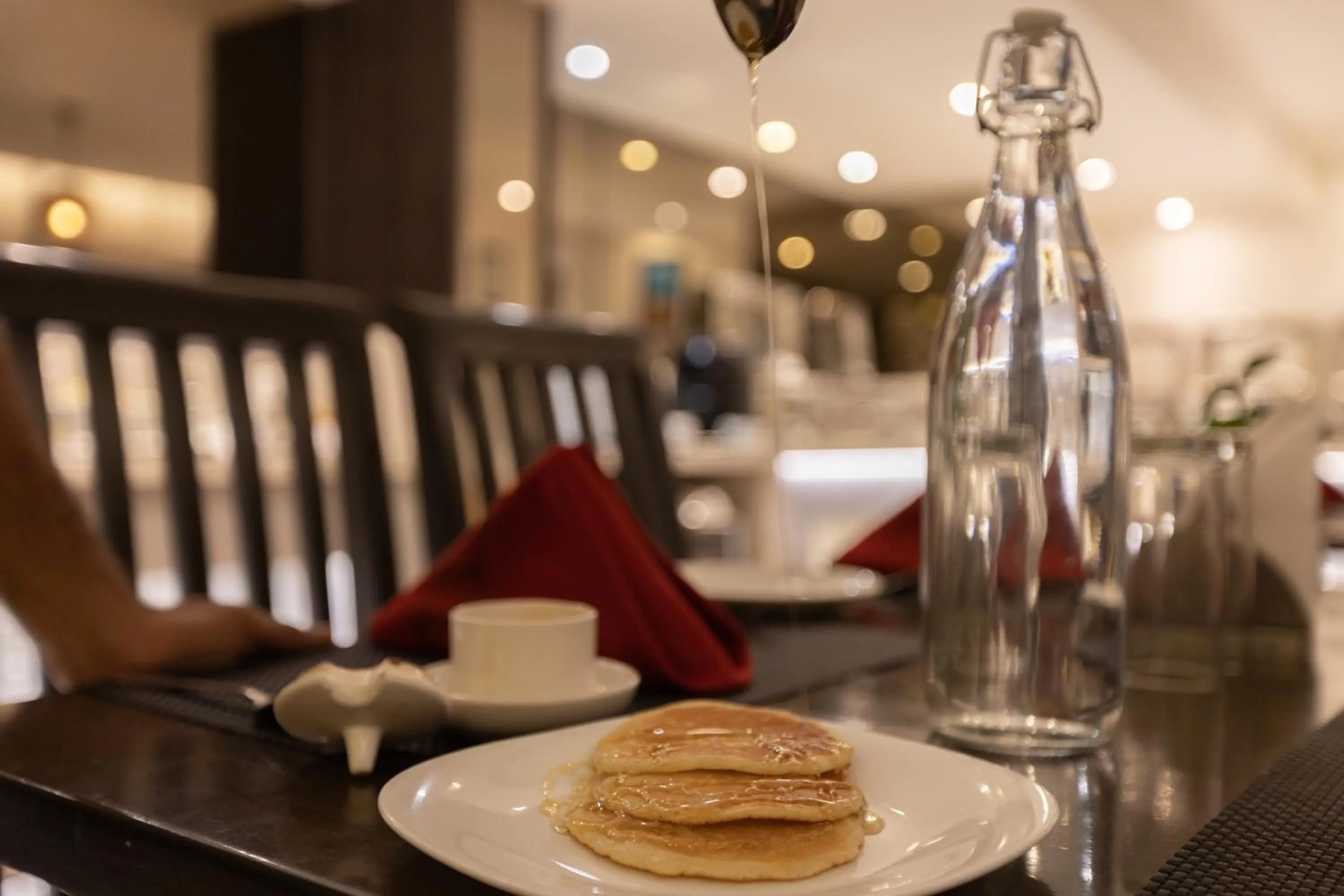 Bed in Pride Biznotel Alkapuri Near Vadodara Airport