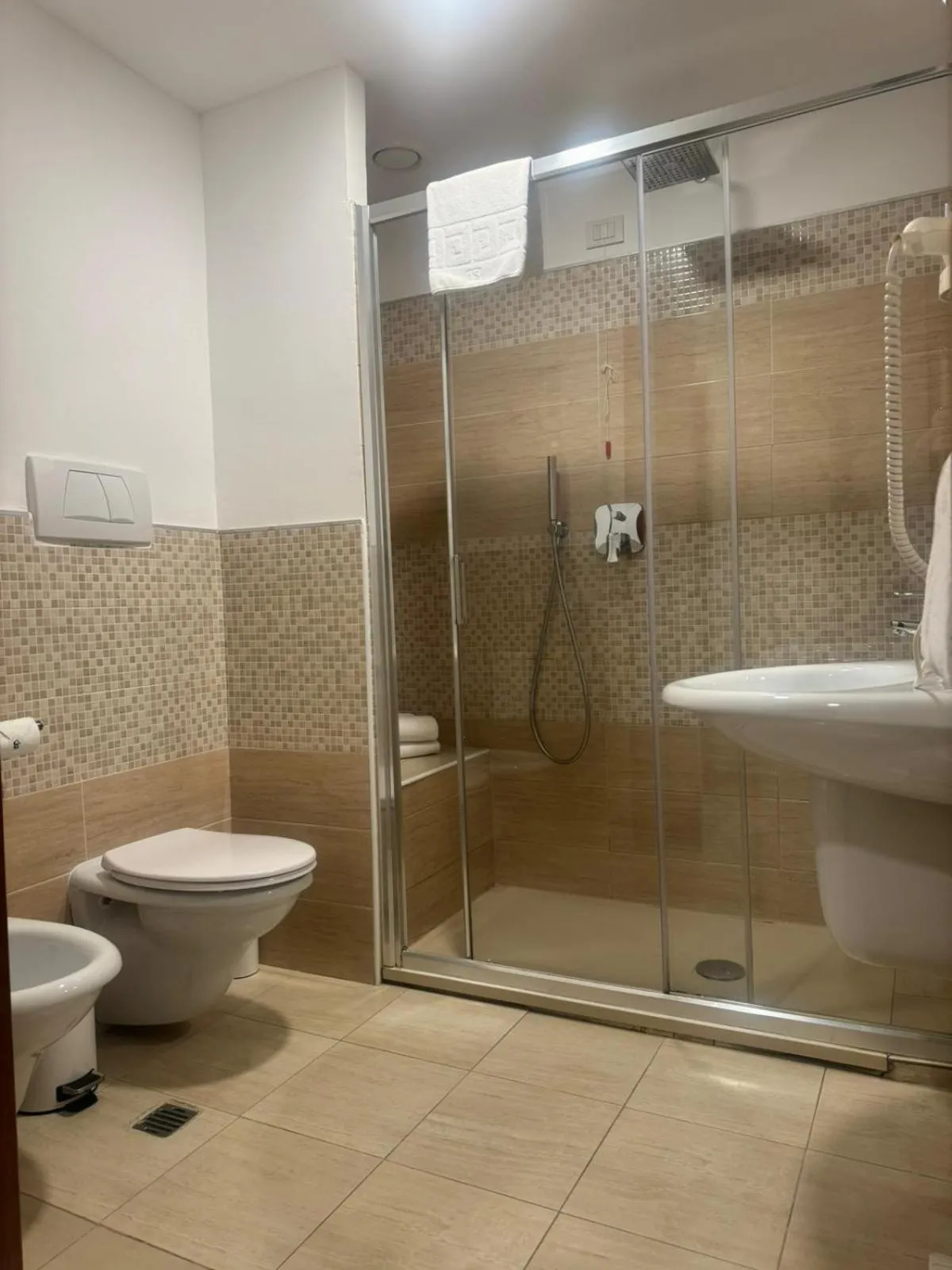 Shower in Villa Cesi Resort & Spa