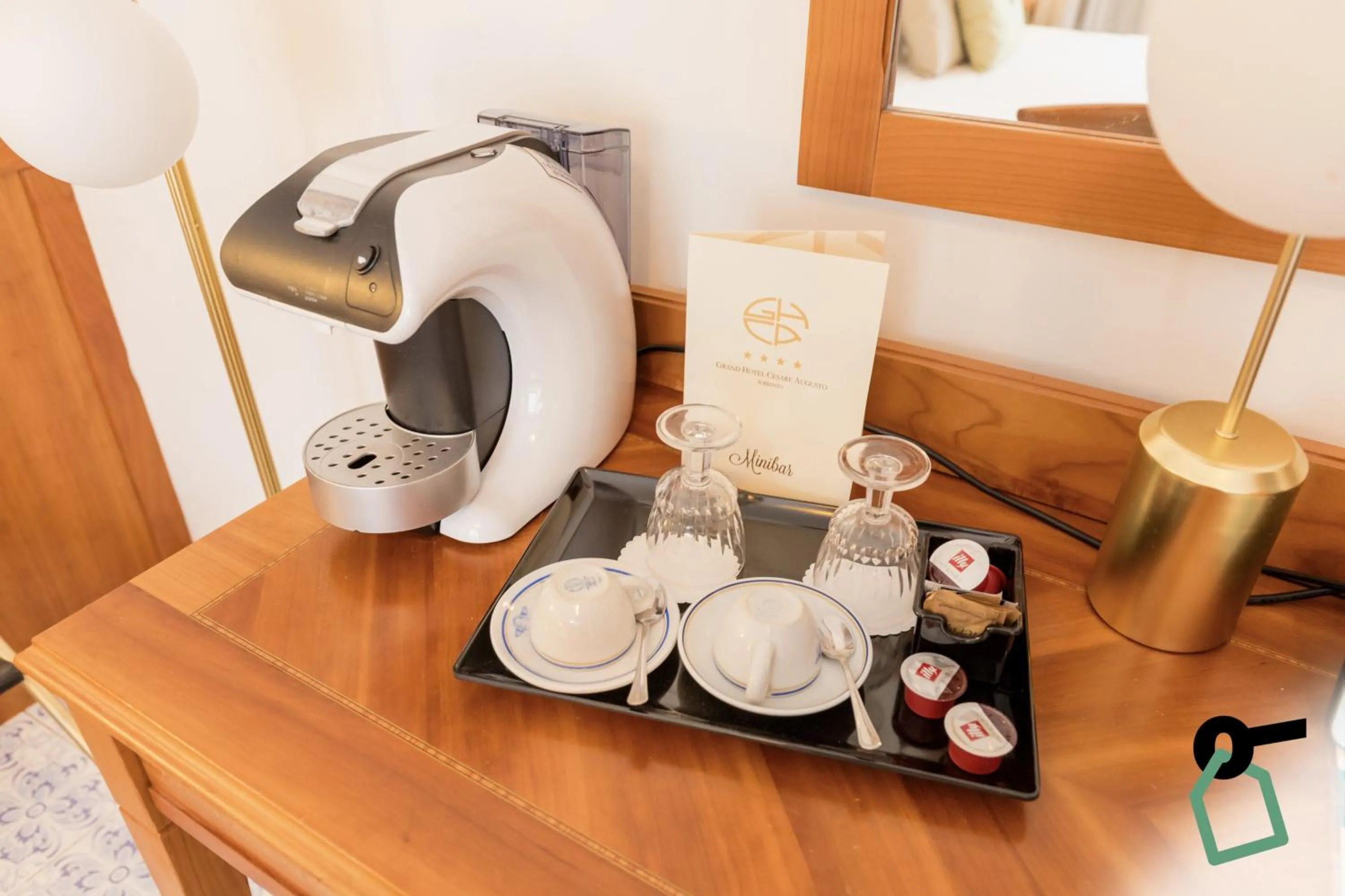 Coffee/tea facilities in HOTIDAY Room Collection - Sorrento