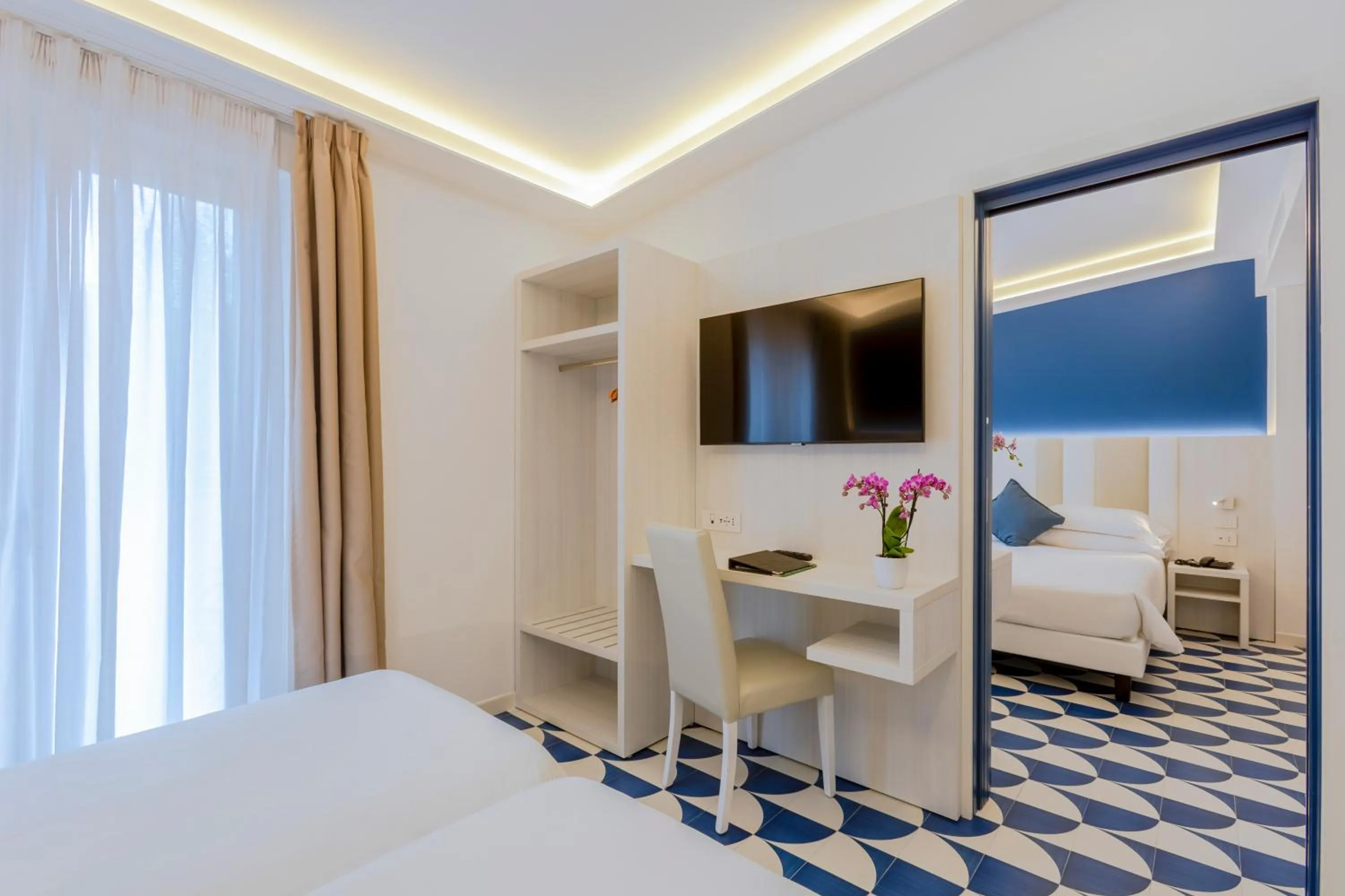 Bedroom, Bed in Hotel Central Wellness