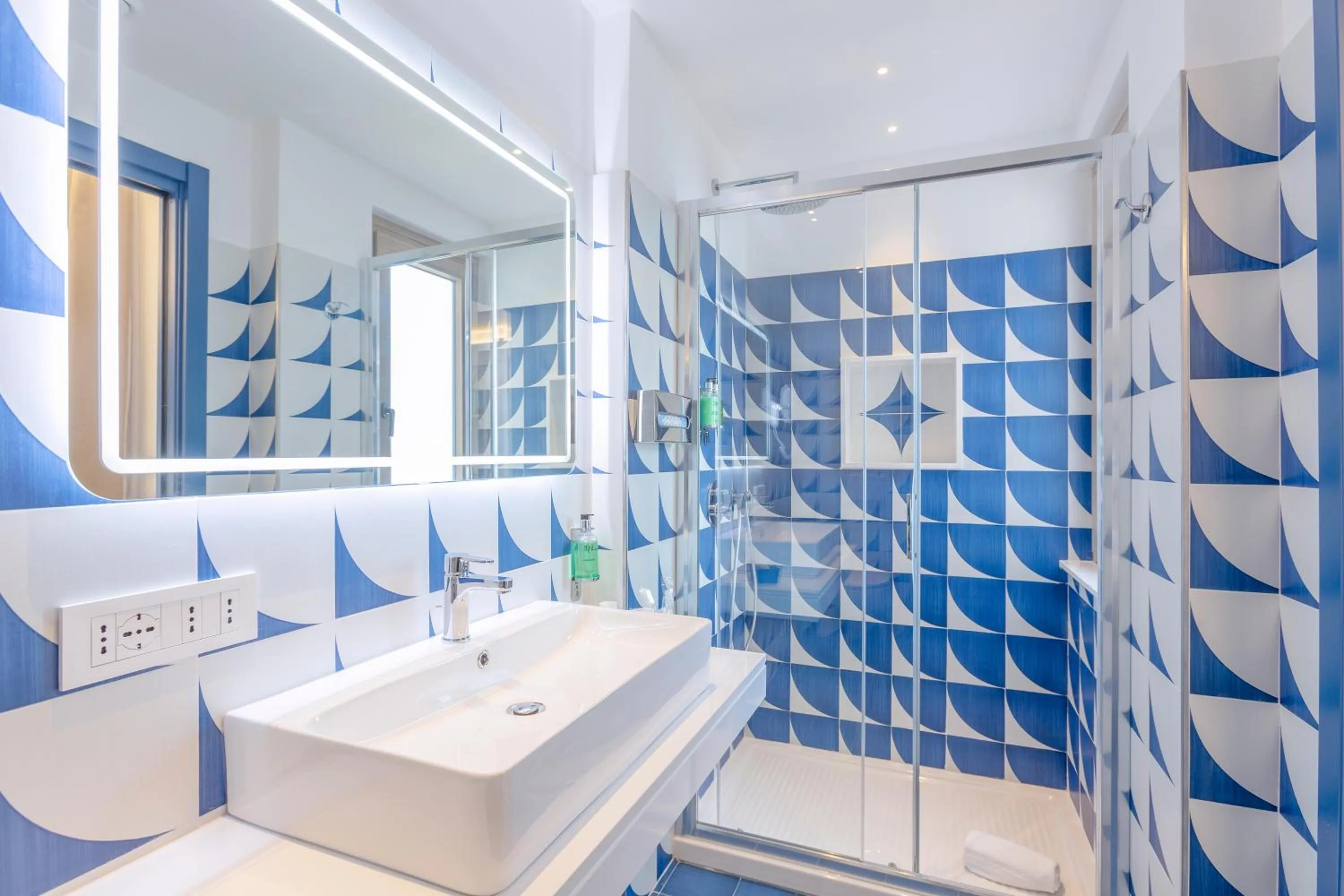 Bathroom in Hotel Central Wellness