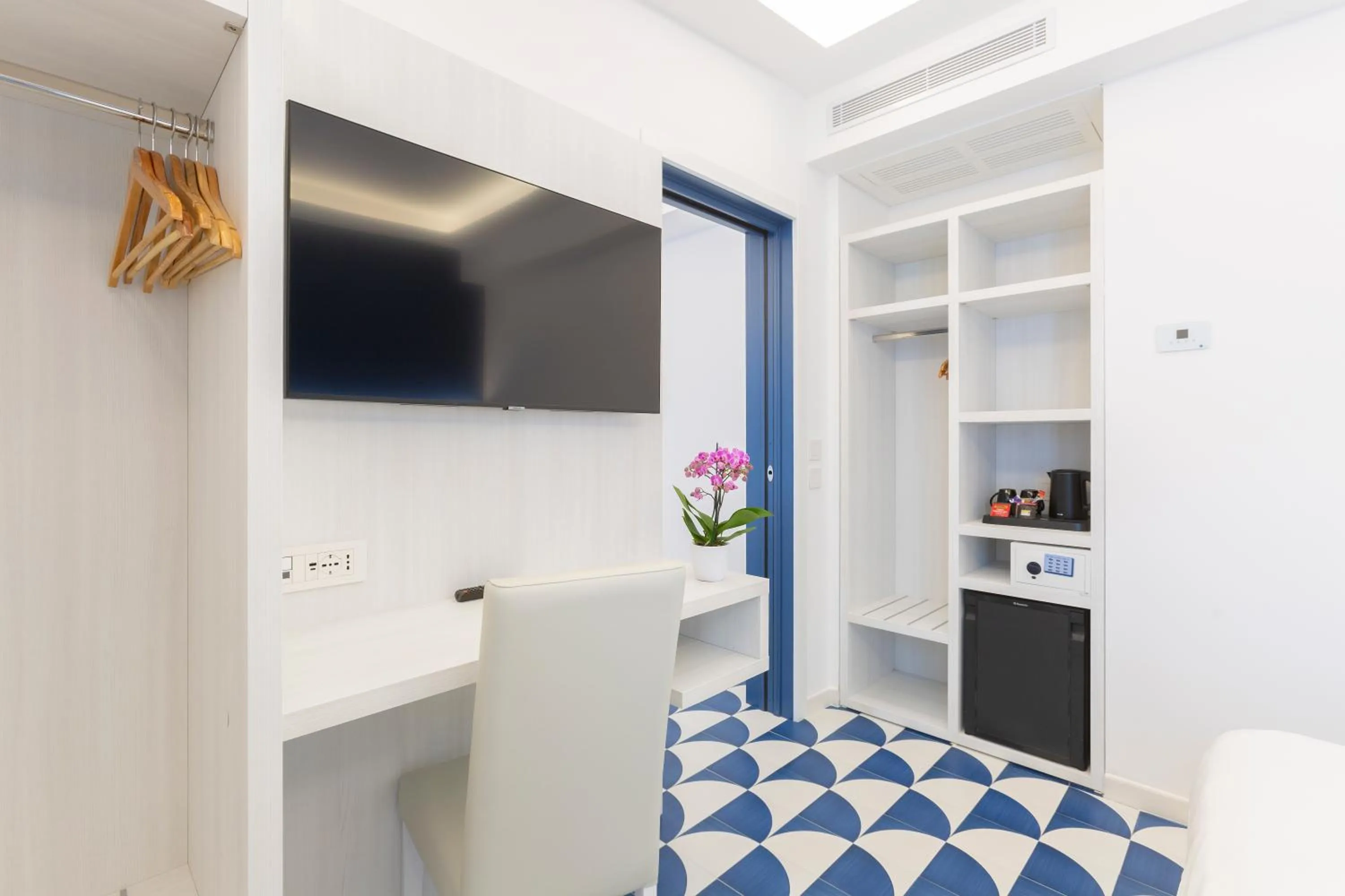 Bedroom, Bed in Hotel Central Wellness