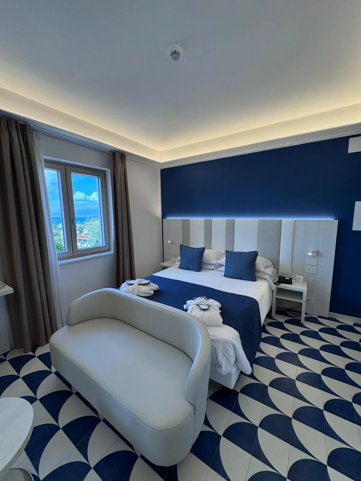 Bedroom, Bed in Hotel Central Wellness