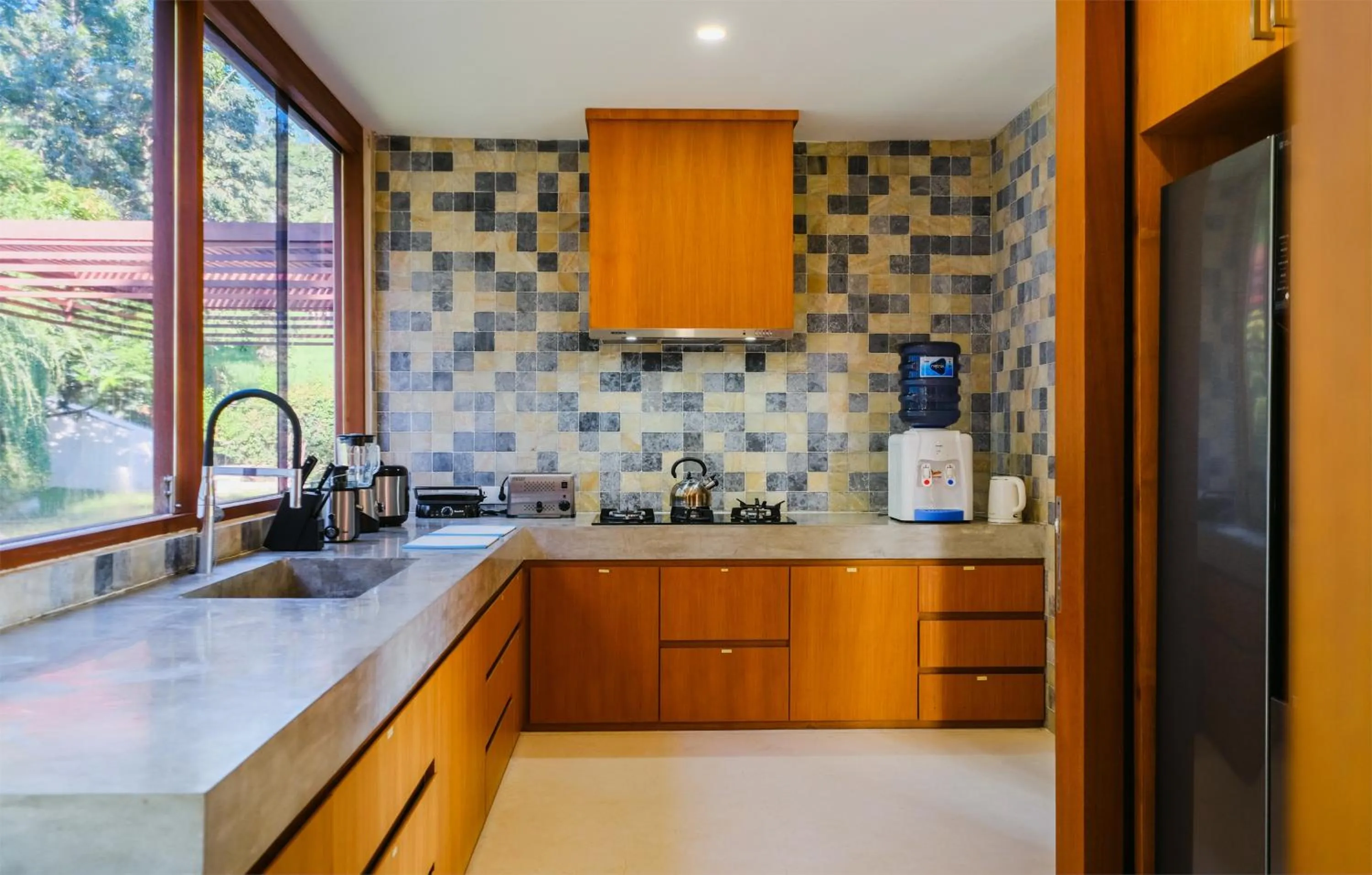 Kitchen or kitchenette in EMHILL Estate Lombok