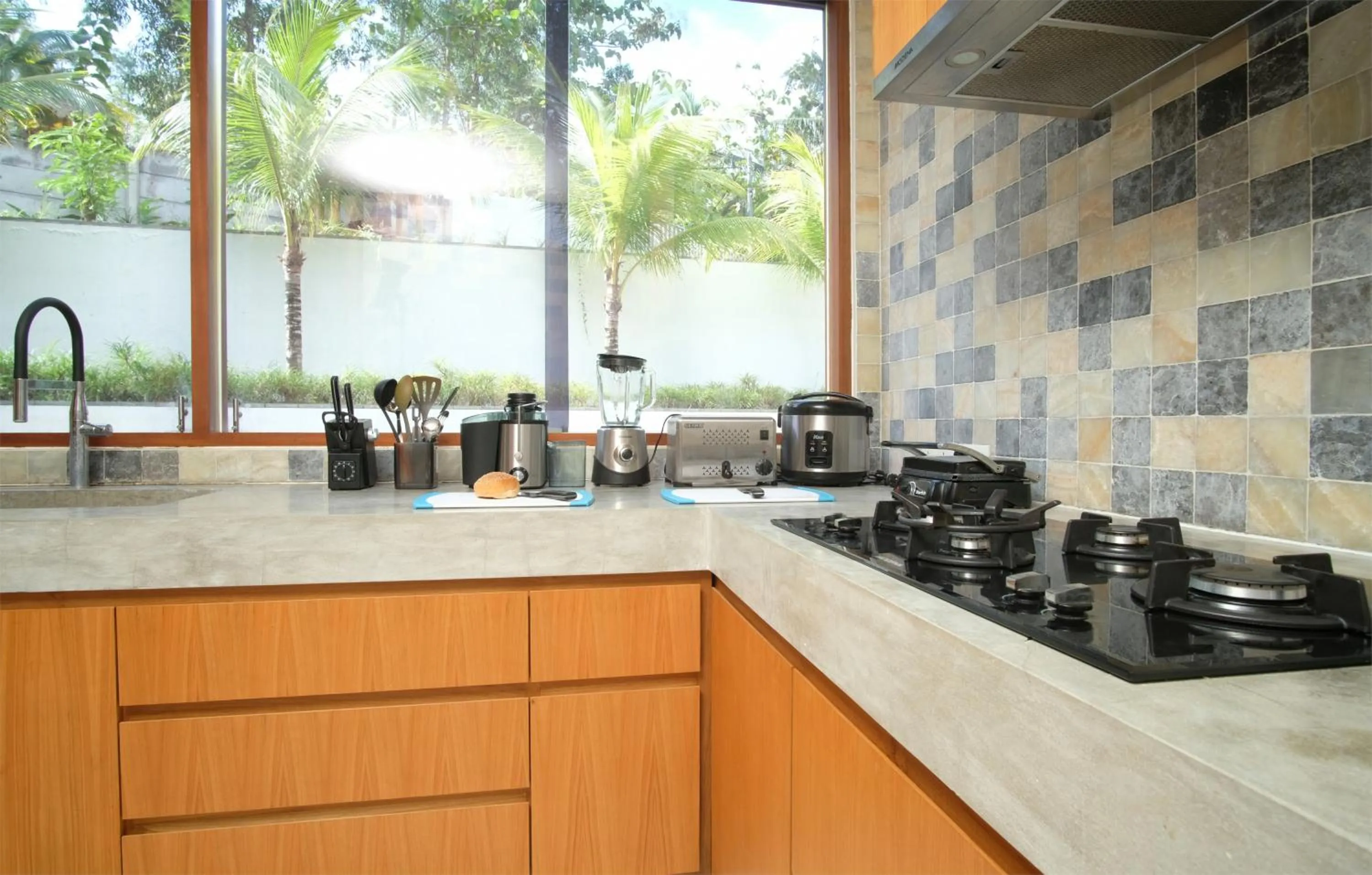 Kitchen or kitchenette in EMHILL Estate Lombok