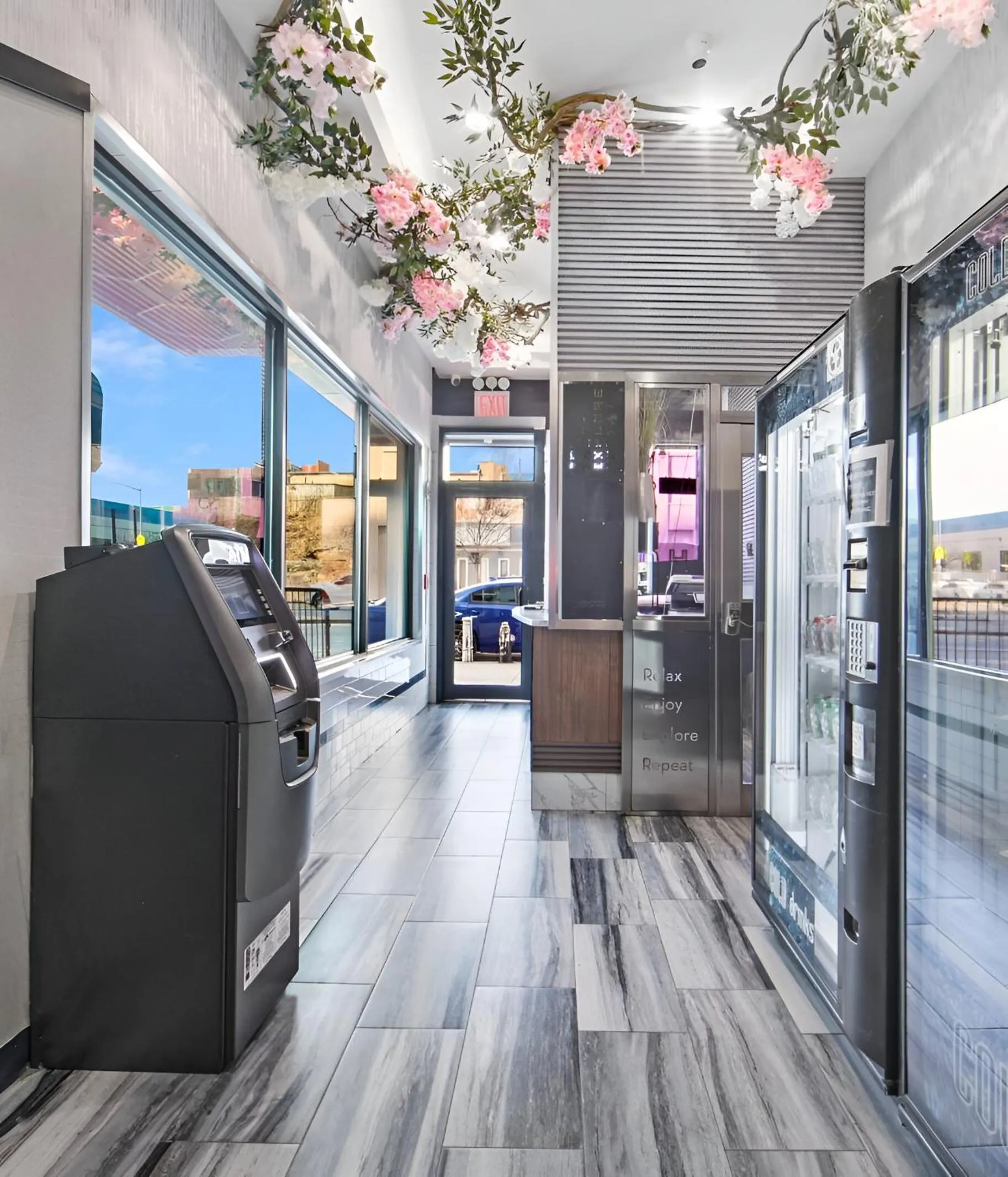 Lobby or reception in Hotel 365 Bronx - Yankee Stadium