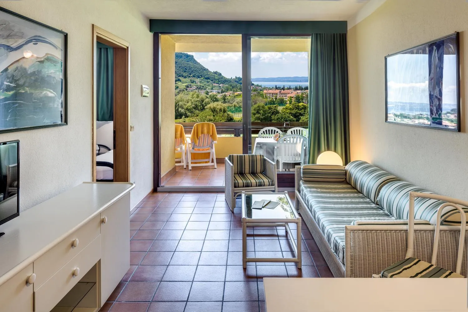 Living room in Poiano Garda Resort Hotel