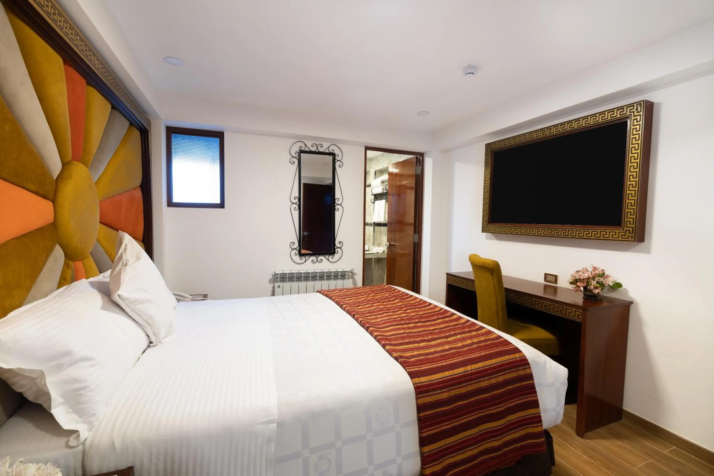 TV and multimedia, Bed in Hotel Hacienda Cusco Centro Historico