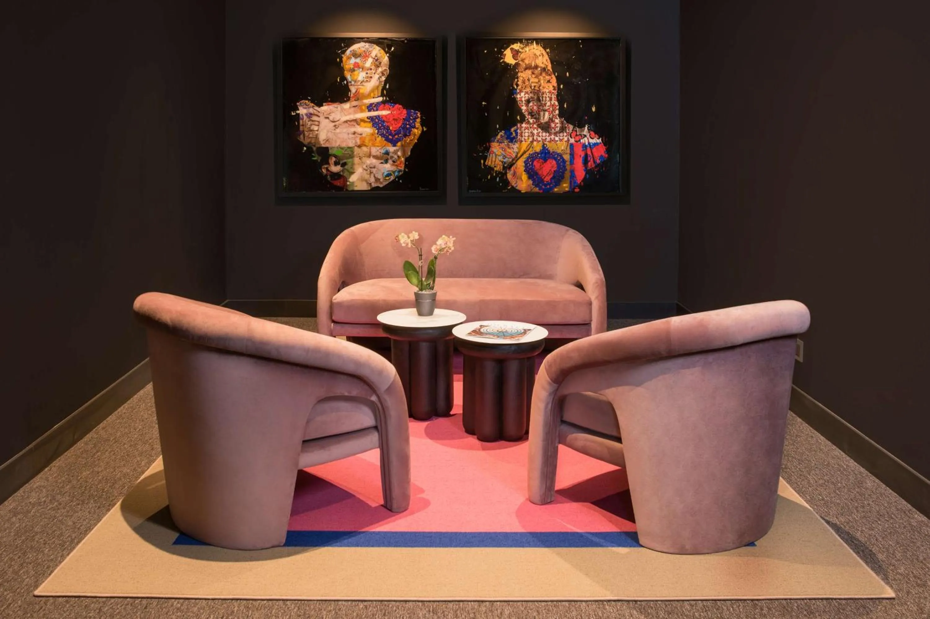 Lobby or reception in nhow Roma