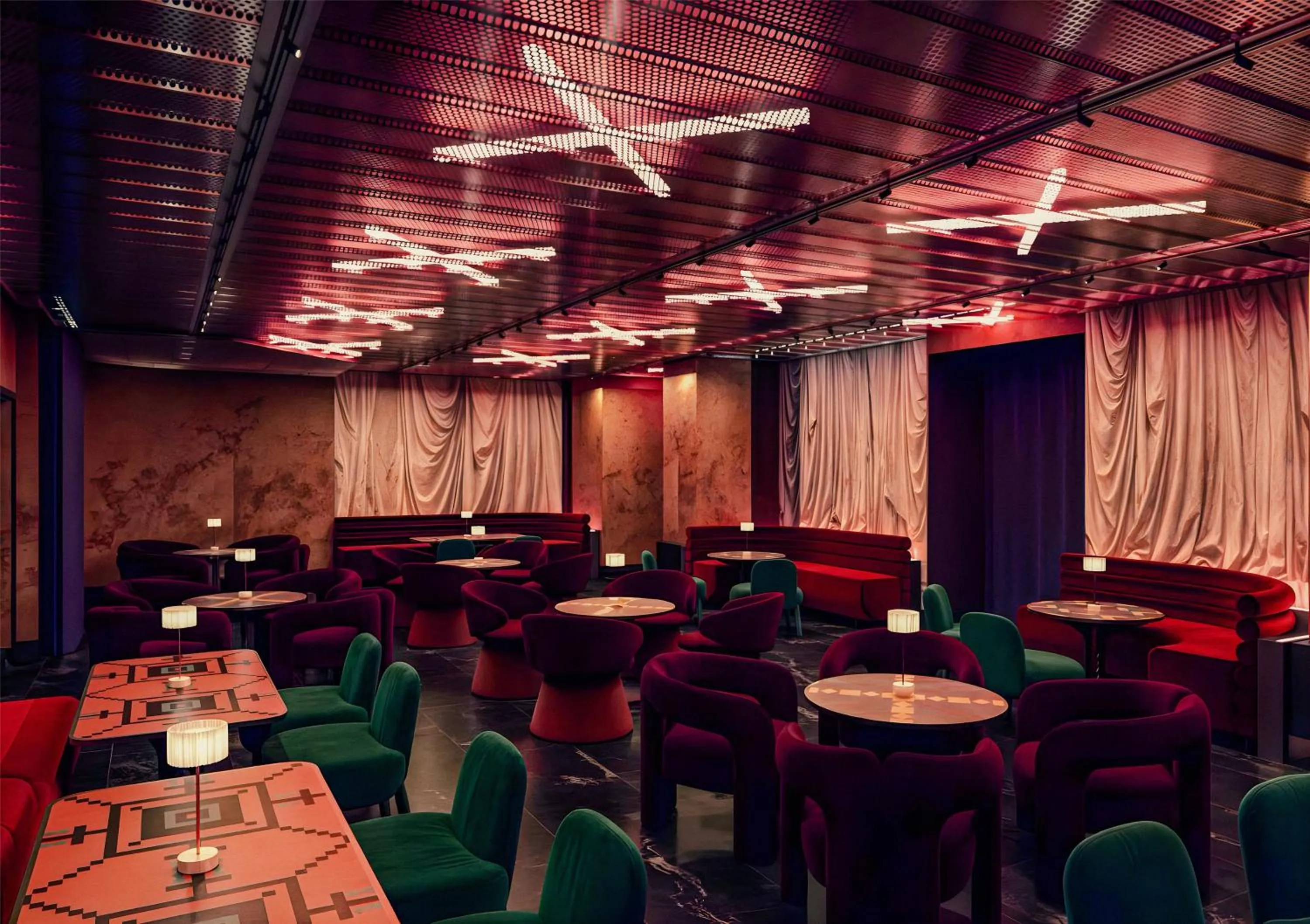 Restaurant/places to eat in nhow Roma