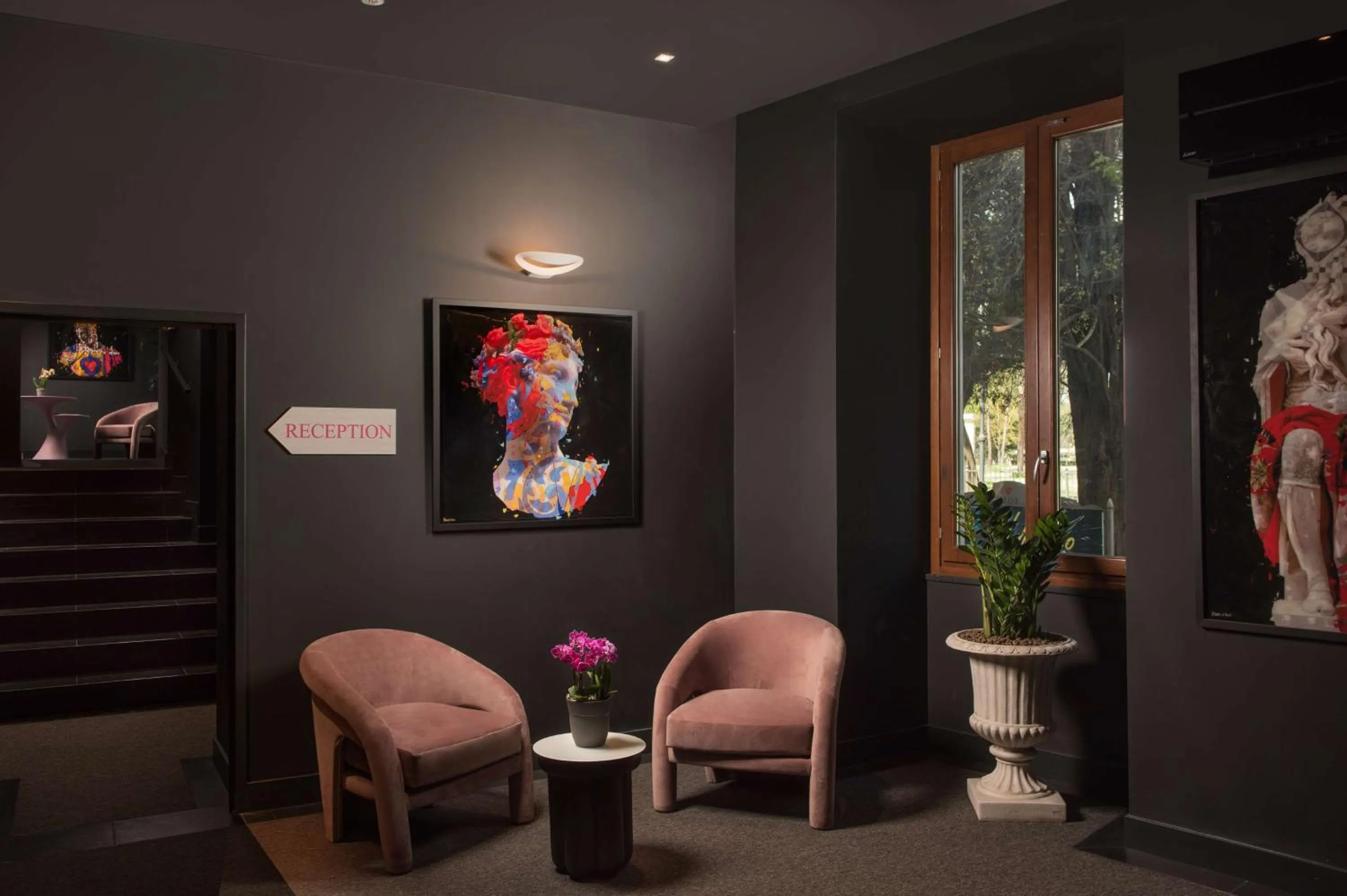 Lobby or reception in nhow Roma