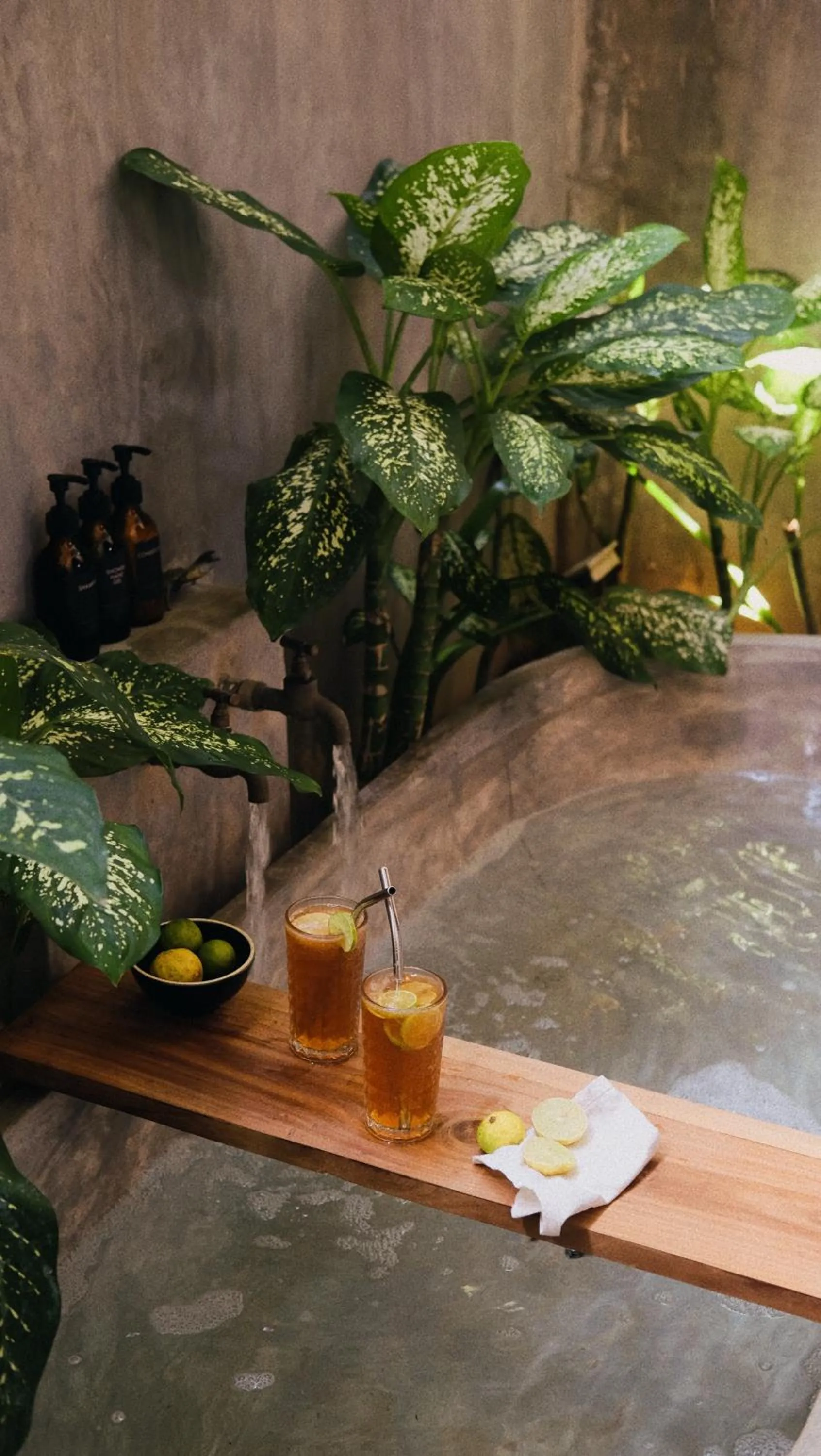 Open Air Bath in Morena Boutique Hotel Weligama