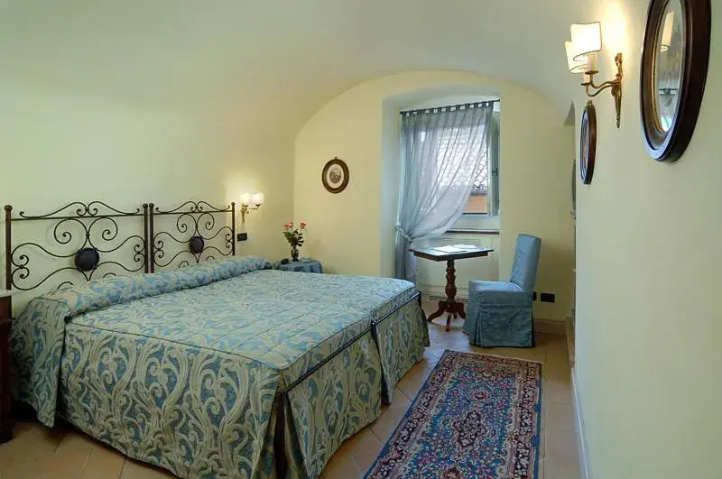 Standard Double Room - single occupancy in Palazzo Leti Residenza d'Epoca Standard Double Room - single occupancy in Palazzo Leti Residenza d'Epoca