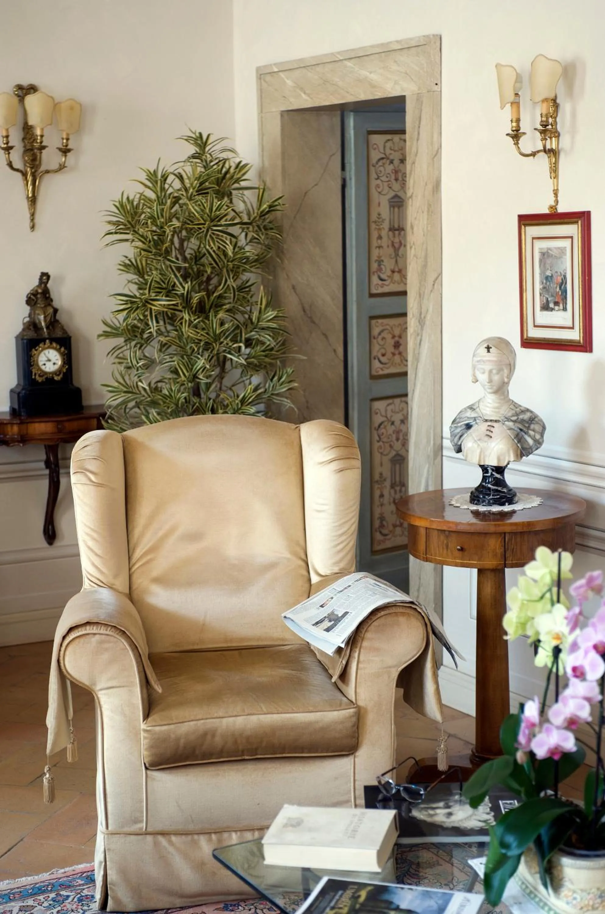 Seating area in Palazzo Leti Residenza d'Epoca
