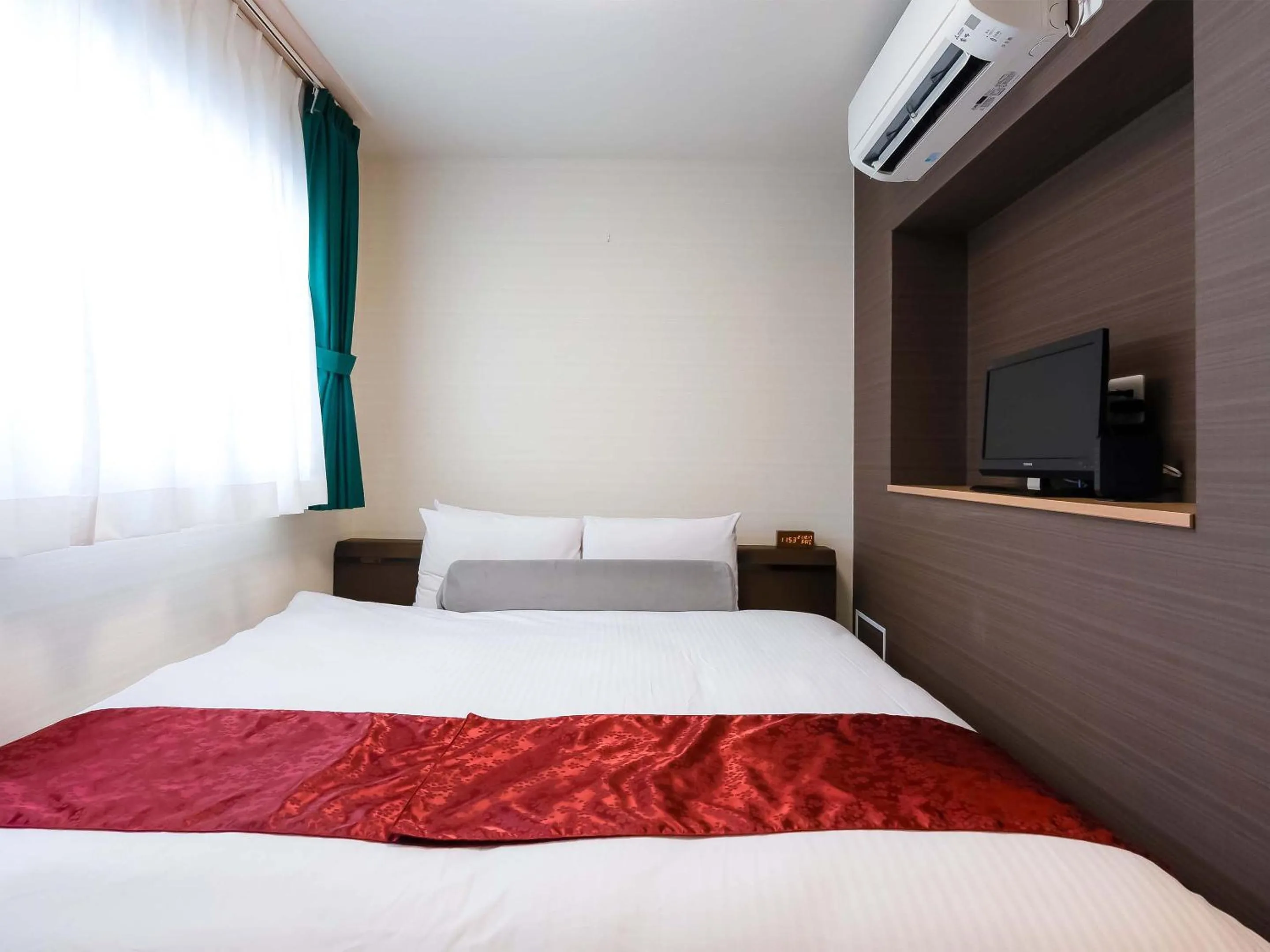 Photo of the whole room, Bed in Kyoto inn Mio