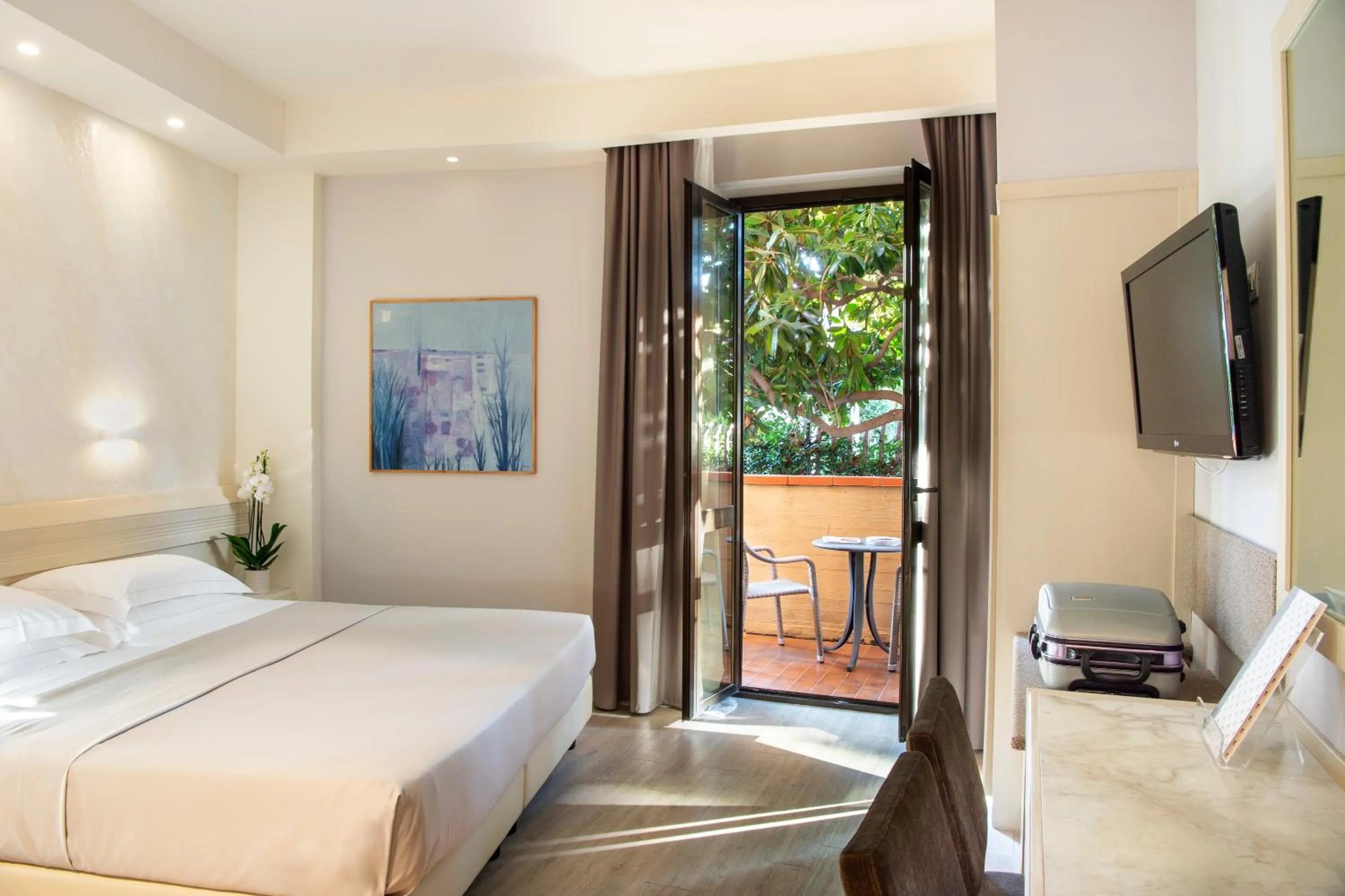 Bed in Hotel Grifone Firenze - Meetings & Spa