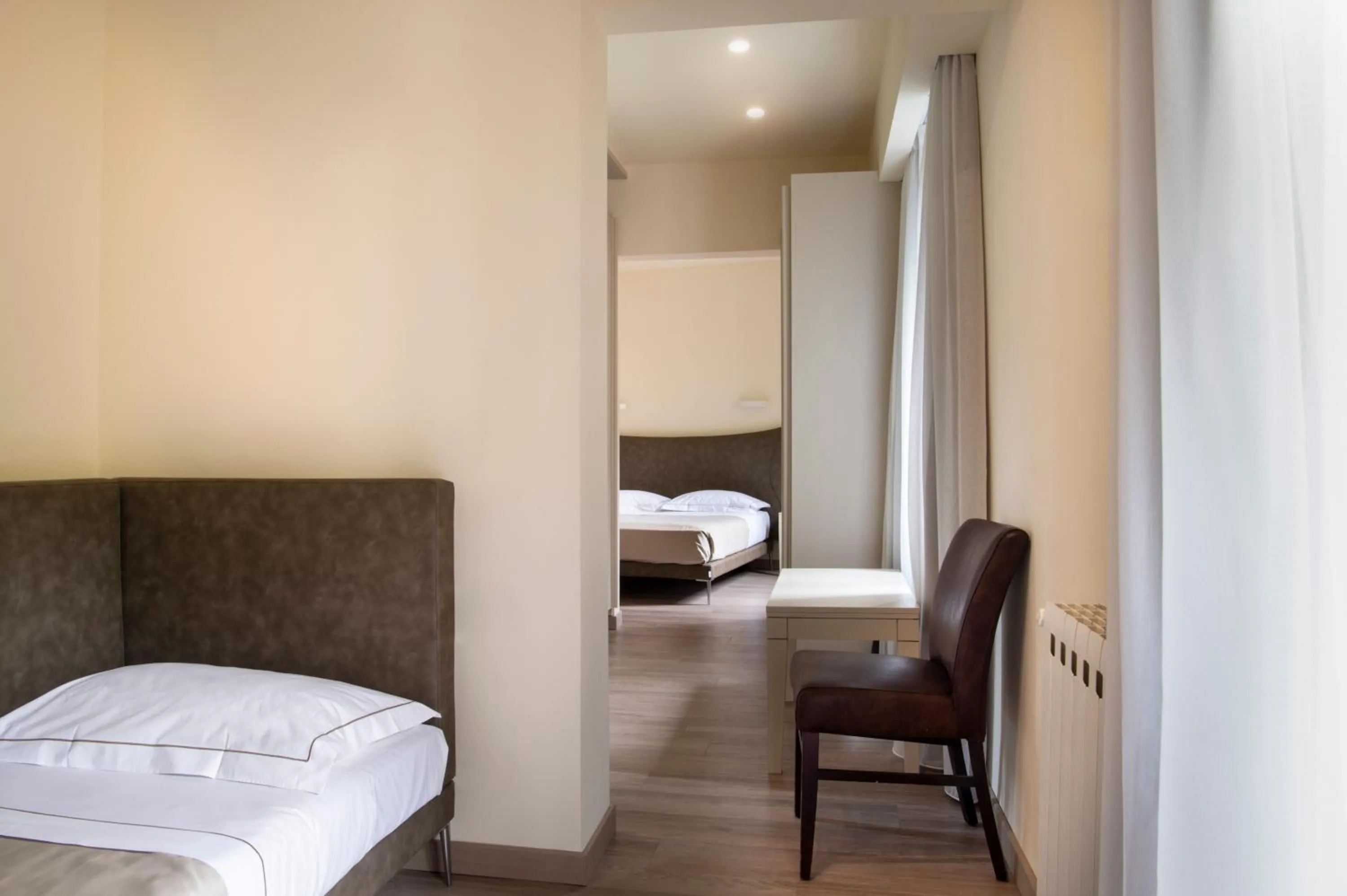 Bed in Hotel Grifone Firenze - Meetings & Spa