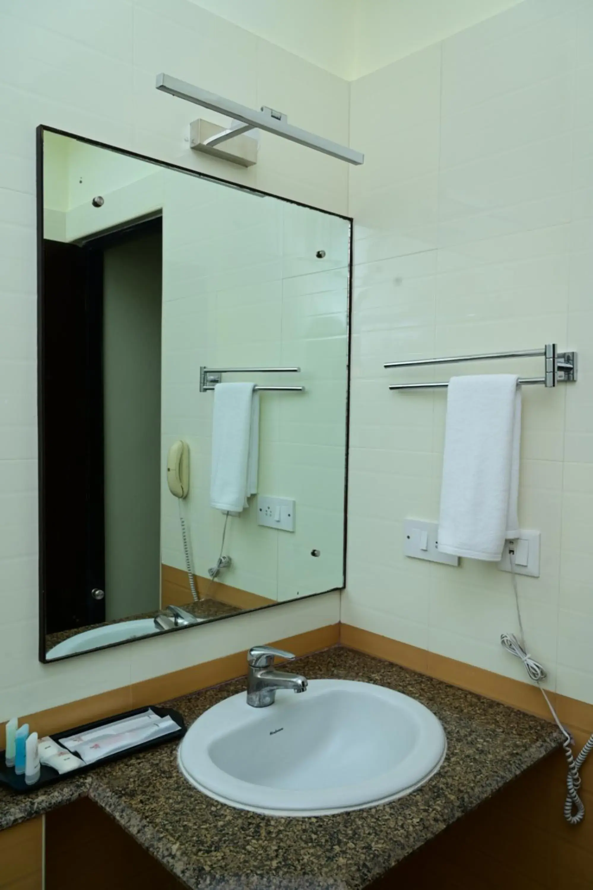 Executive Suite - single occupancy in Sterling Keys by TGI Executive Suite - single occupancy in Sterling Keys by TGI