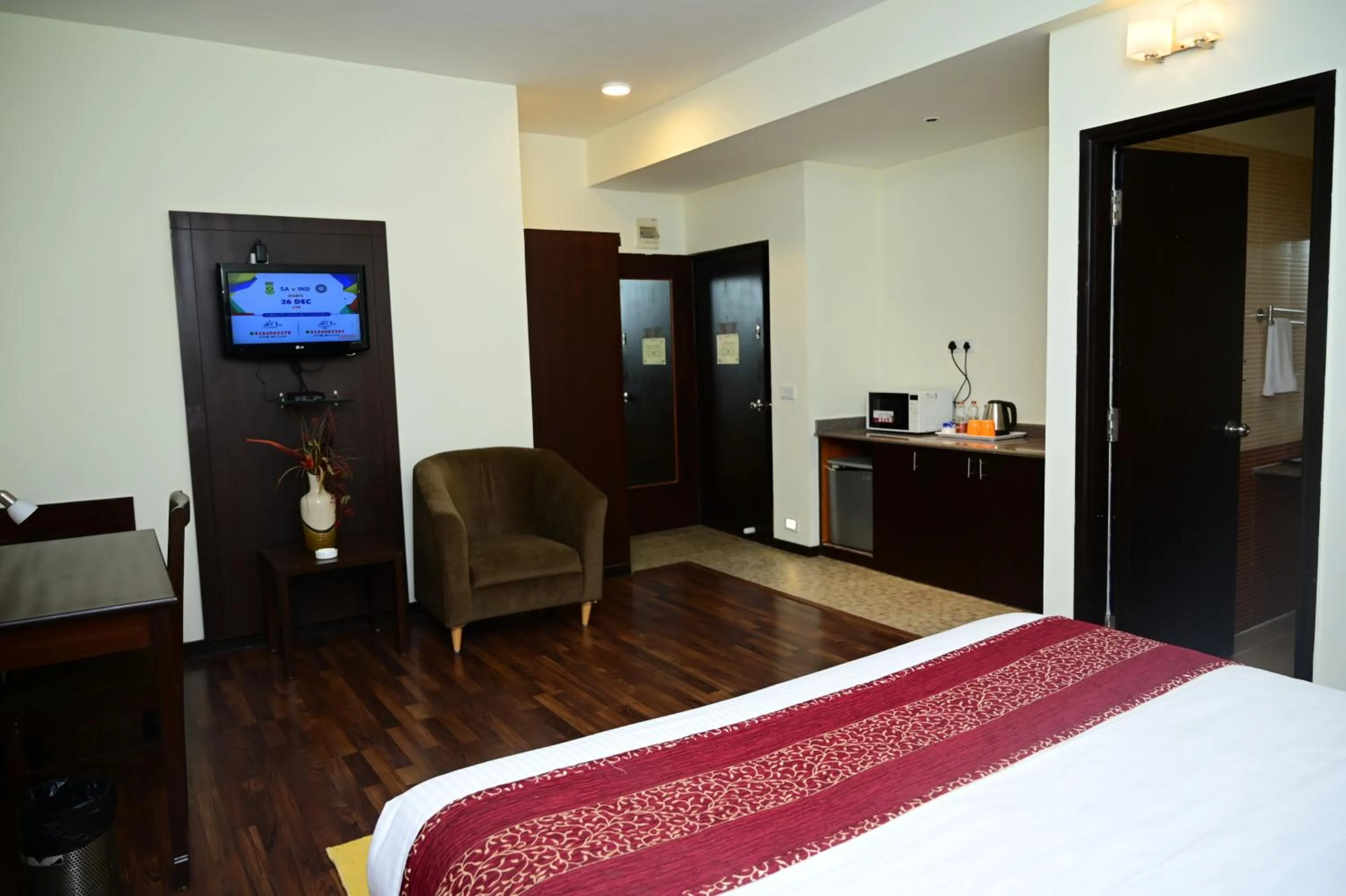 Photo of the whole room in Sterling Keys by TGI