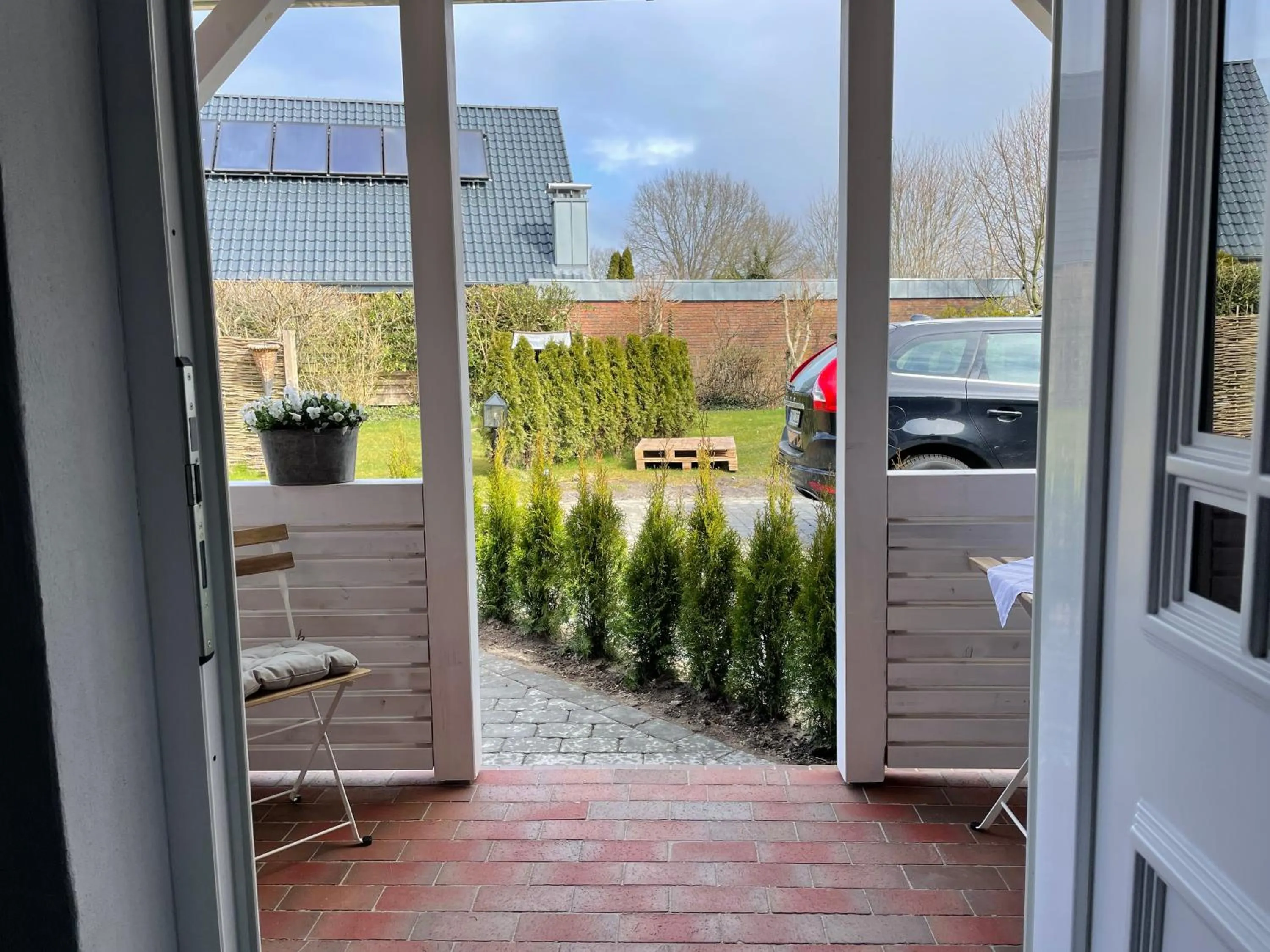 Balcony/Terrace in Friesen-Lodge Ferienwohnungen