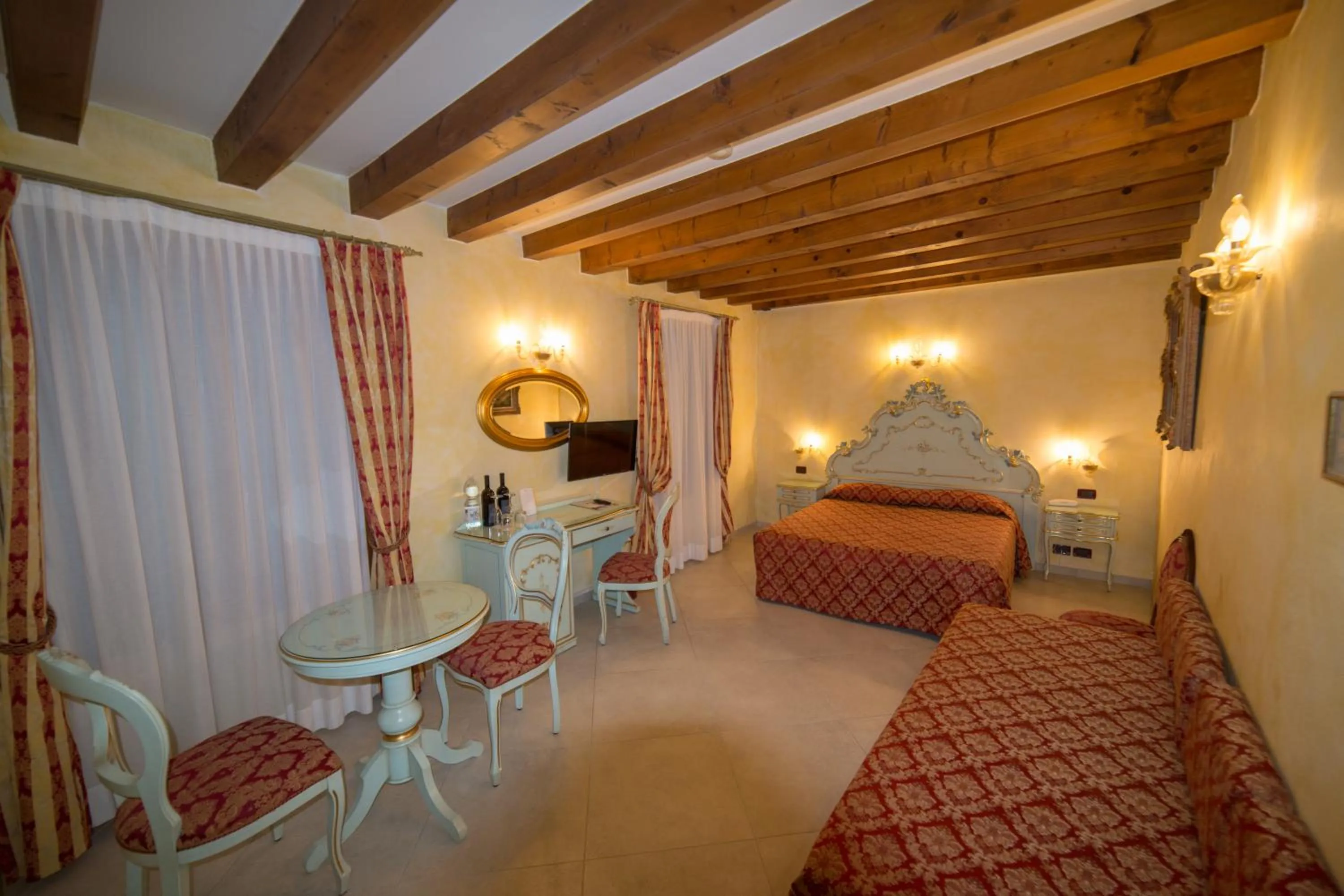 Photo of the whole room, Bed in Locanda Ca' Zose