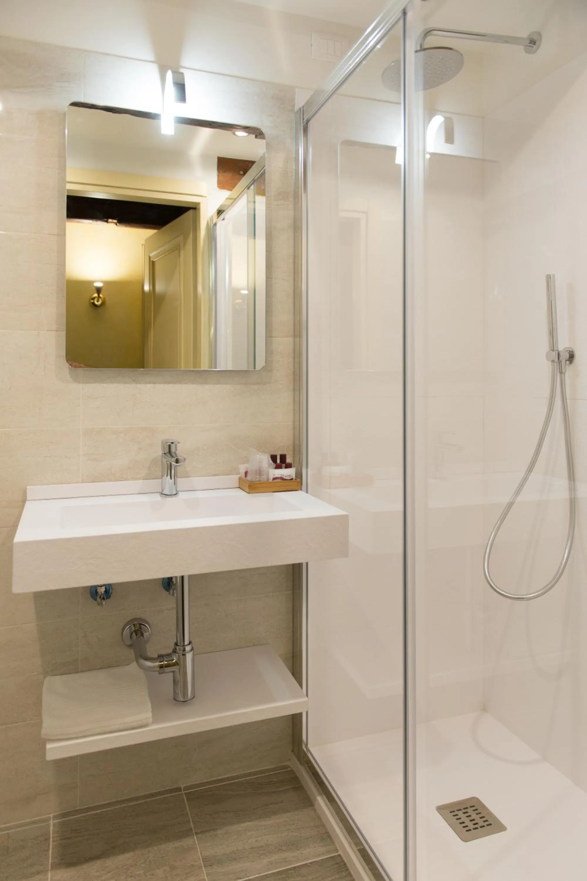 Shower in Locanda Ca' Zose