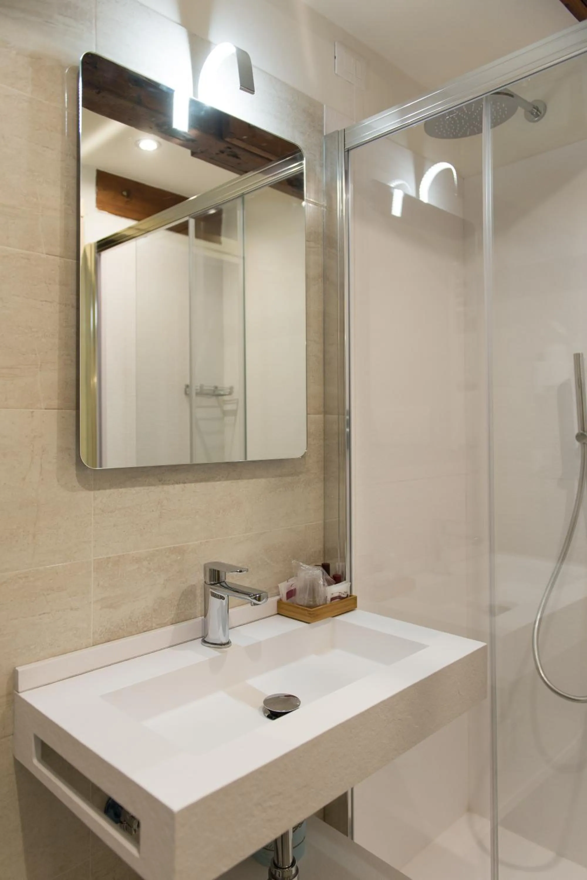 Shower in Locanda Ca' Zose