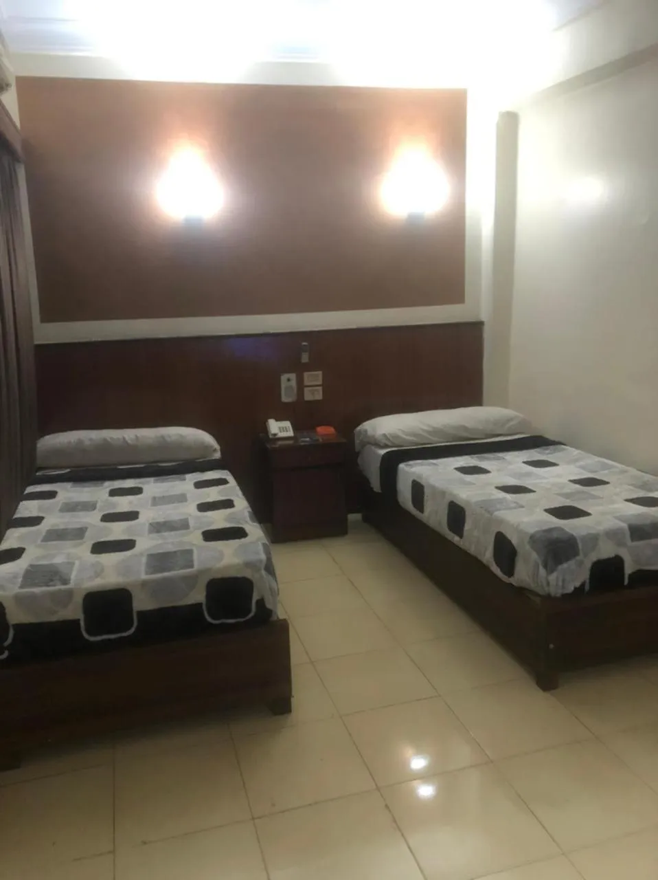 Bed in New Saint Catherine Hotel