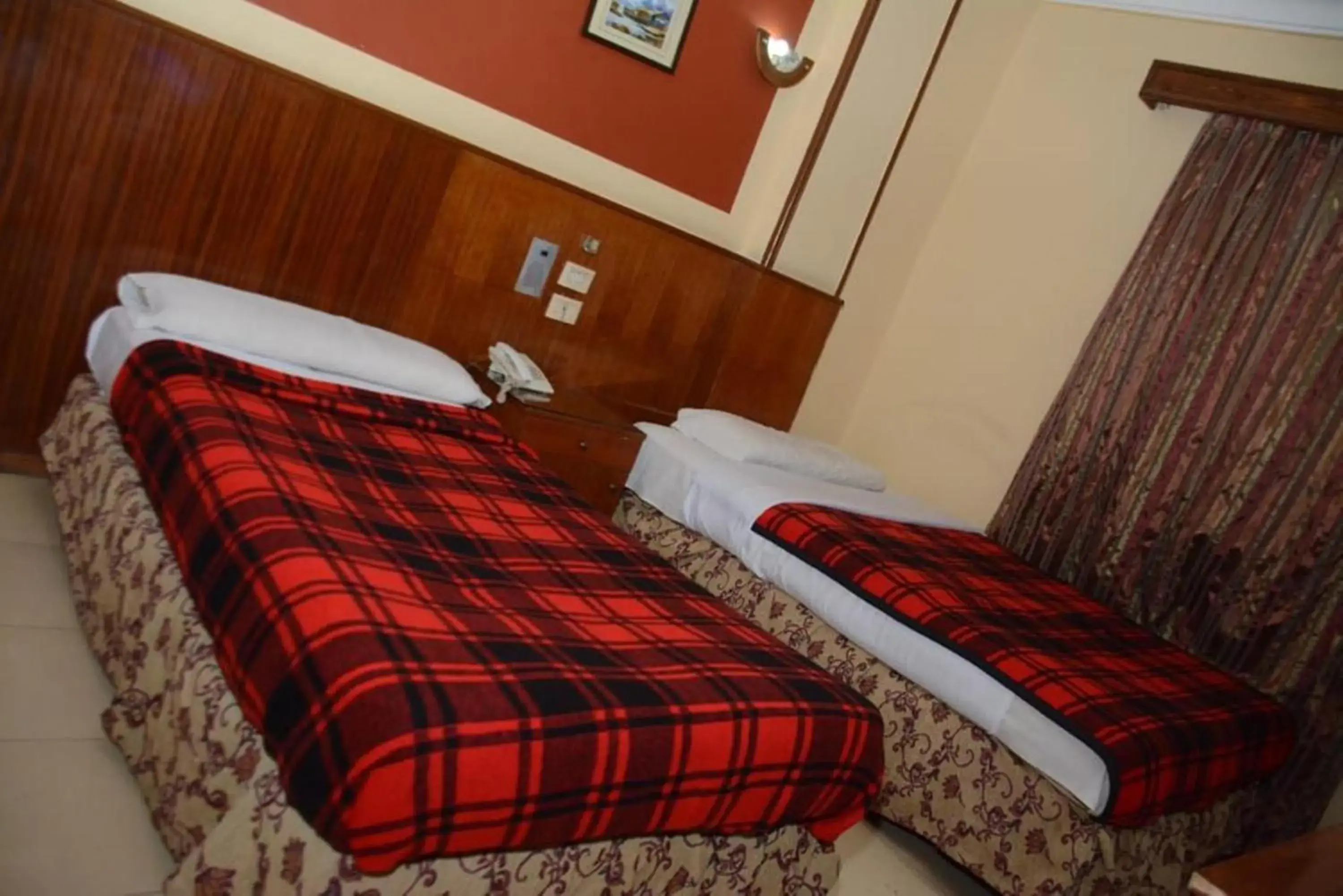 Standard Double or Twin Room in New Saint Catherine Hotel Standard Double or Twin Room in New Saint Catherine Hotel